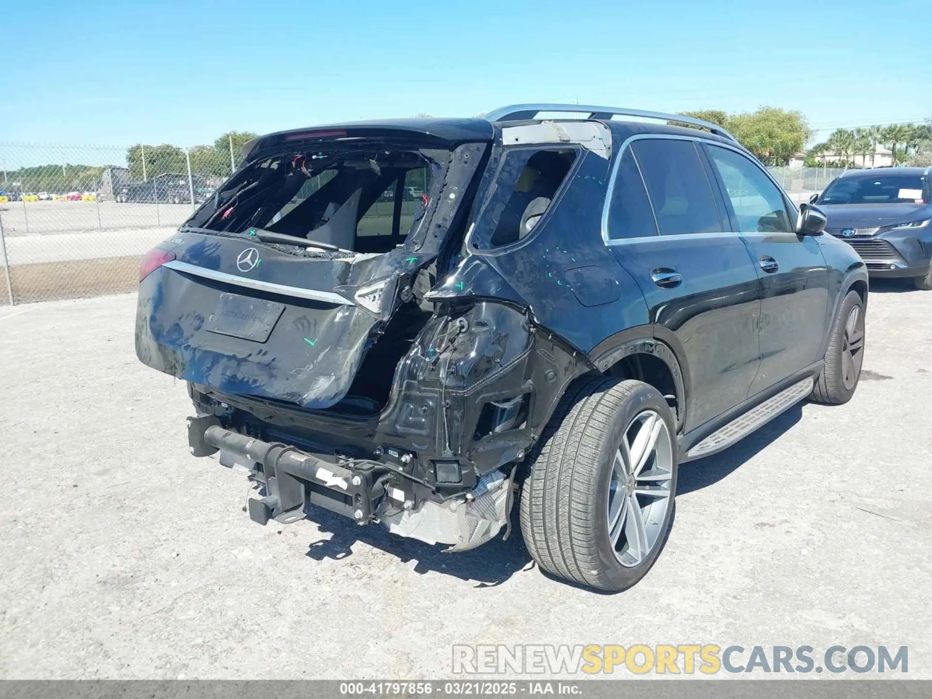 19 Фотография поврежденного автомобиля 4JGFB4JB5NA715798 MERCEDES-BENZ GLE 350 2022