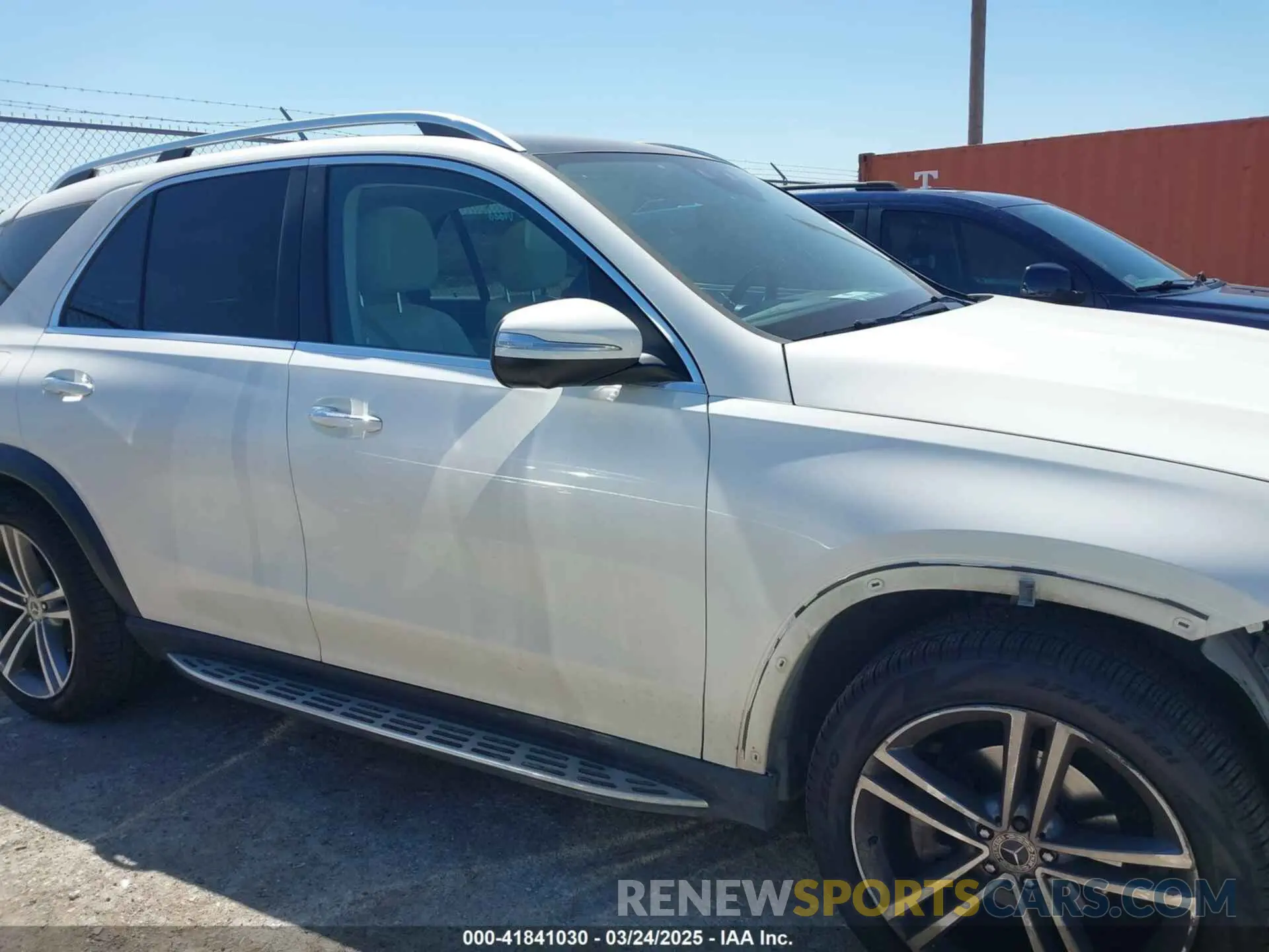 13 Photograph of a damaged car 4JGFB4JB7NA691861 MERCEDES-BENZ GLE 350 2022