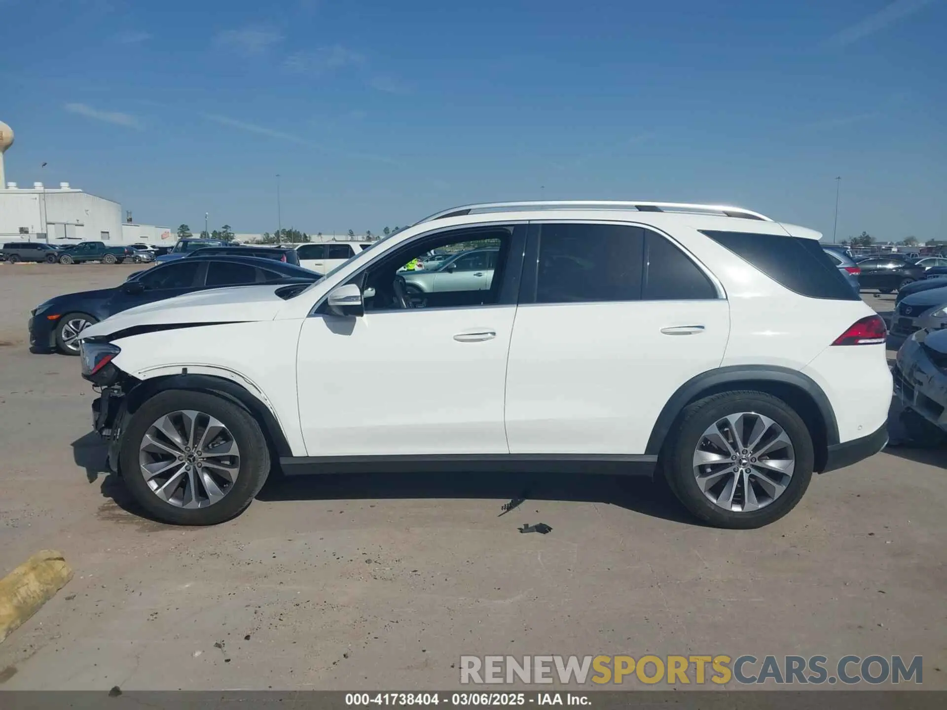 15 Photograph of a damaged car 4JGFB4JB8NA595964 MERCEDES-BENZ GLE 350 2022