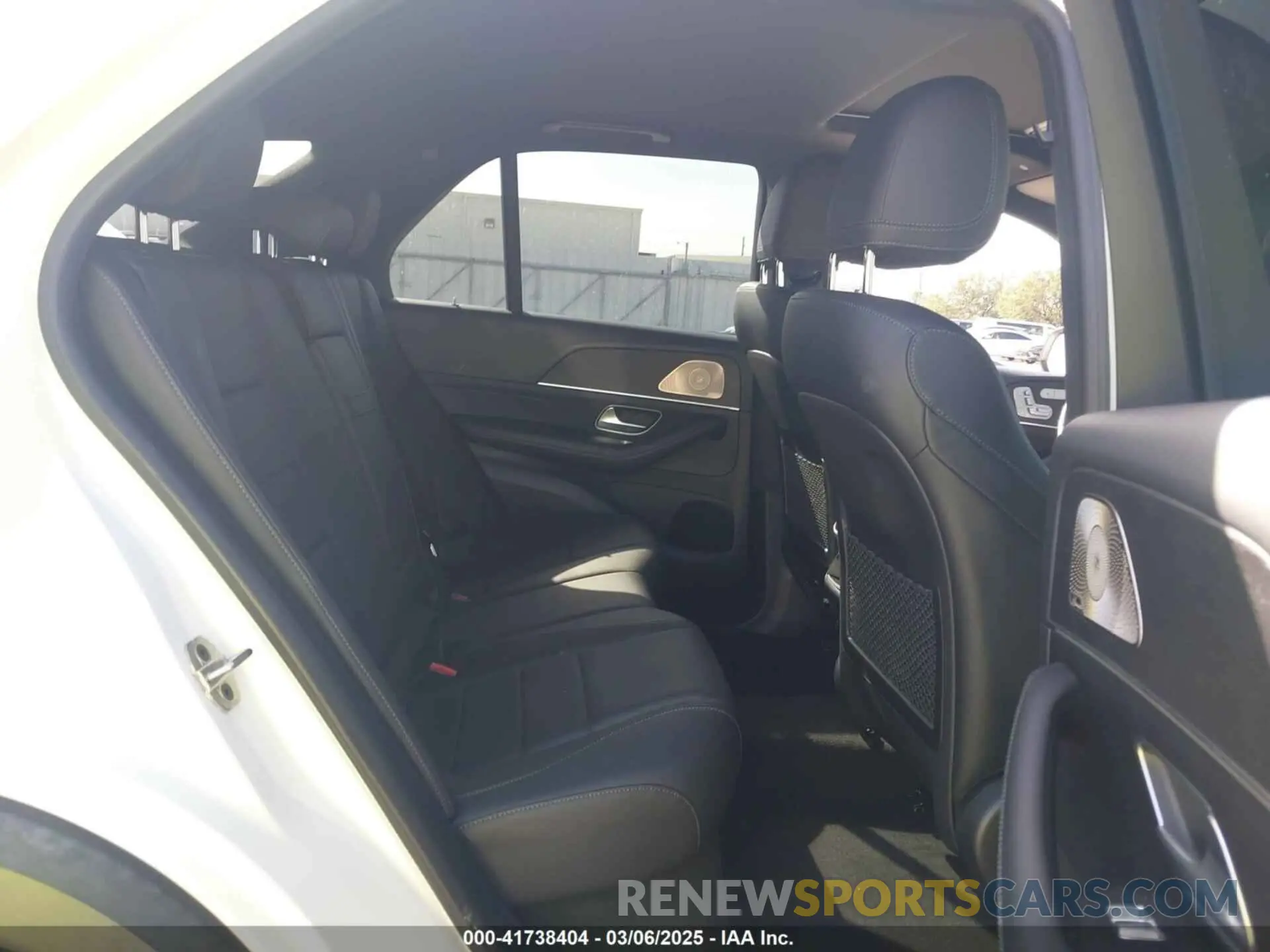8 Photograph of a damaged car 4JGFB4JB8NA595964 MERCEDES-BENZ GLE 350 2022