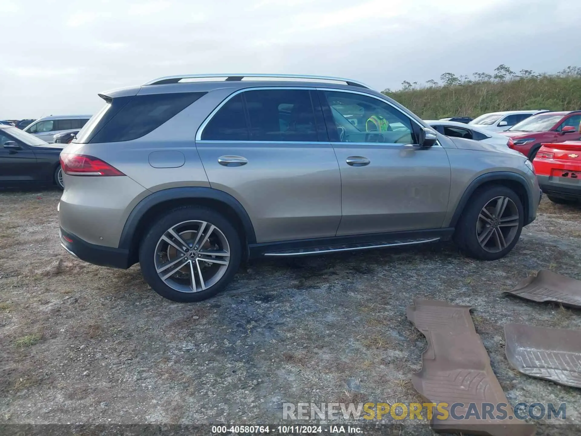 14 Photograph of a damaged car 4JGFB4JB9NA625540 MERCEDES-BENZ GLE 350 2022