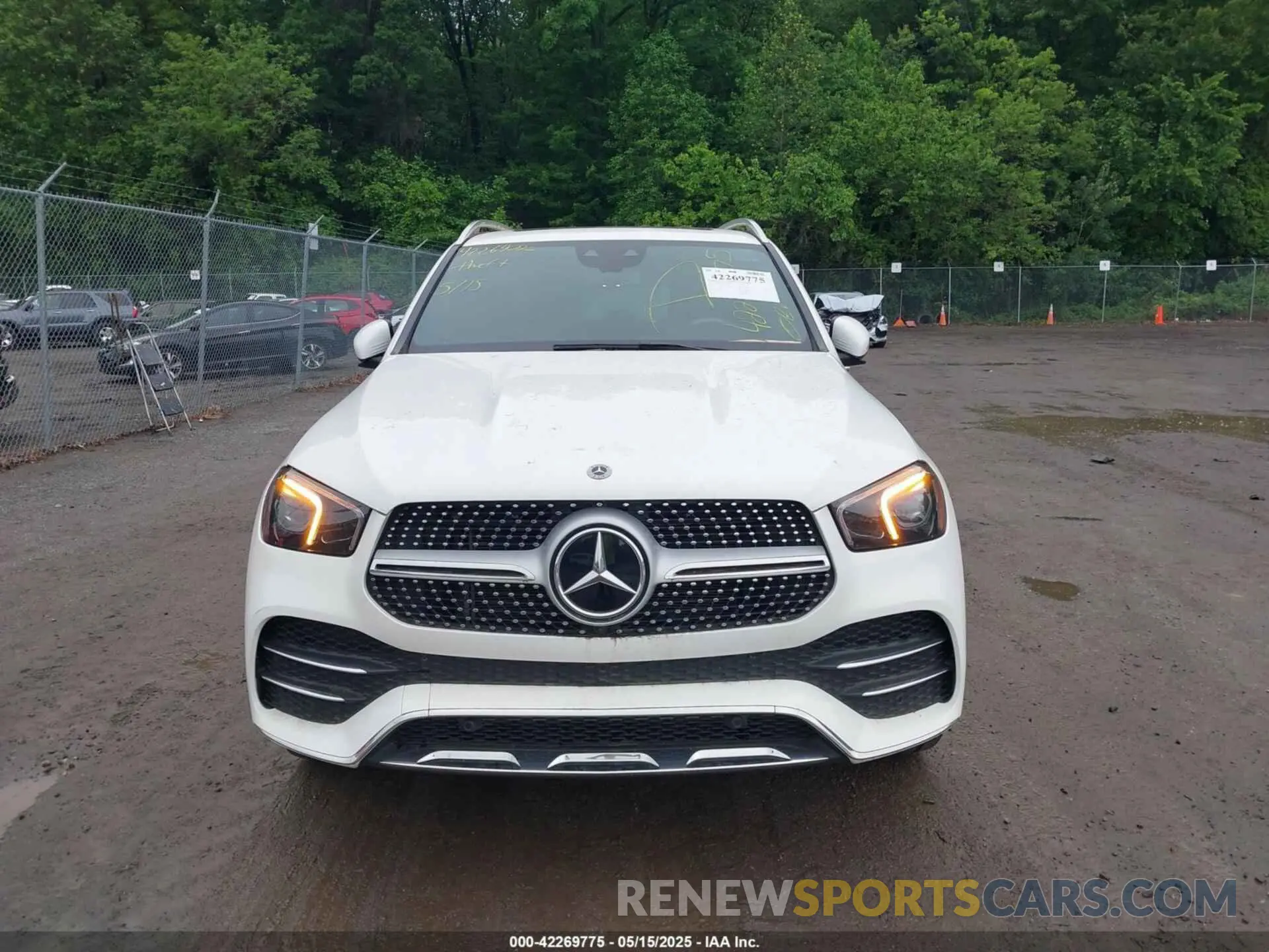 11 Photograph of a damaged car 4JGFB4JBXNA682944 MERCEDES-BENZ GLE 350 2022