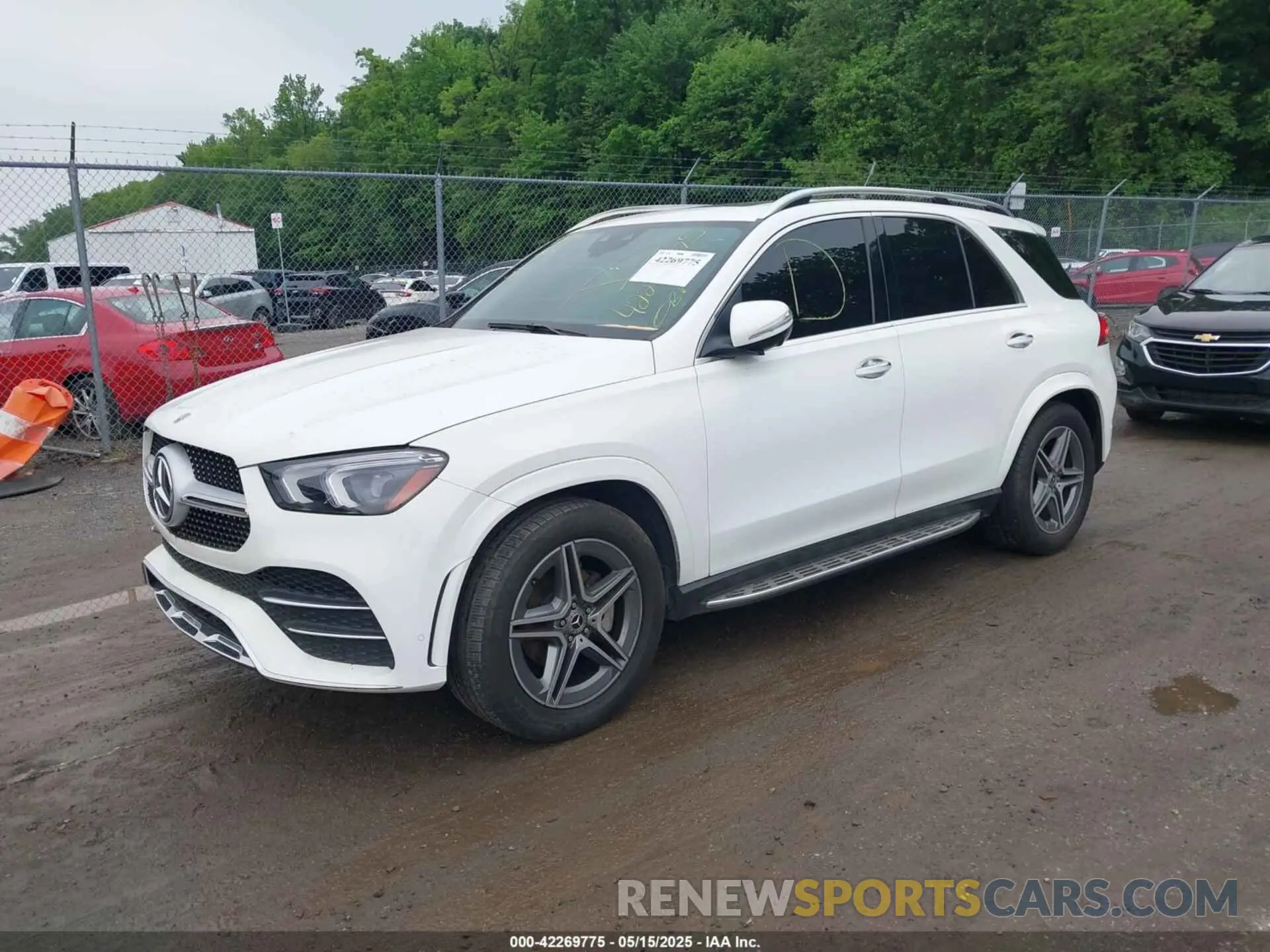 2 Photograph of a damaged car 4JGFB4JBXNA682944 MERCEDES-BENZ GLE 350 2022