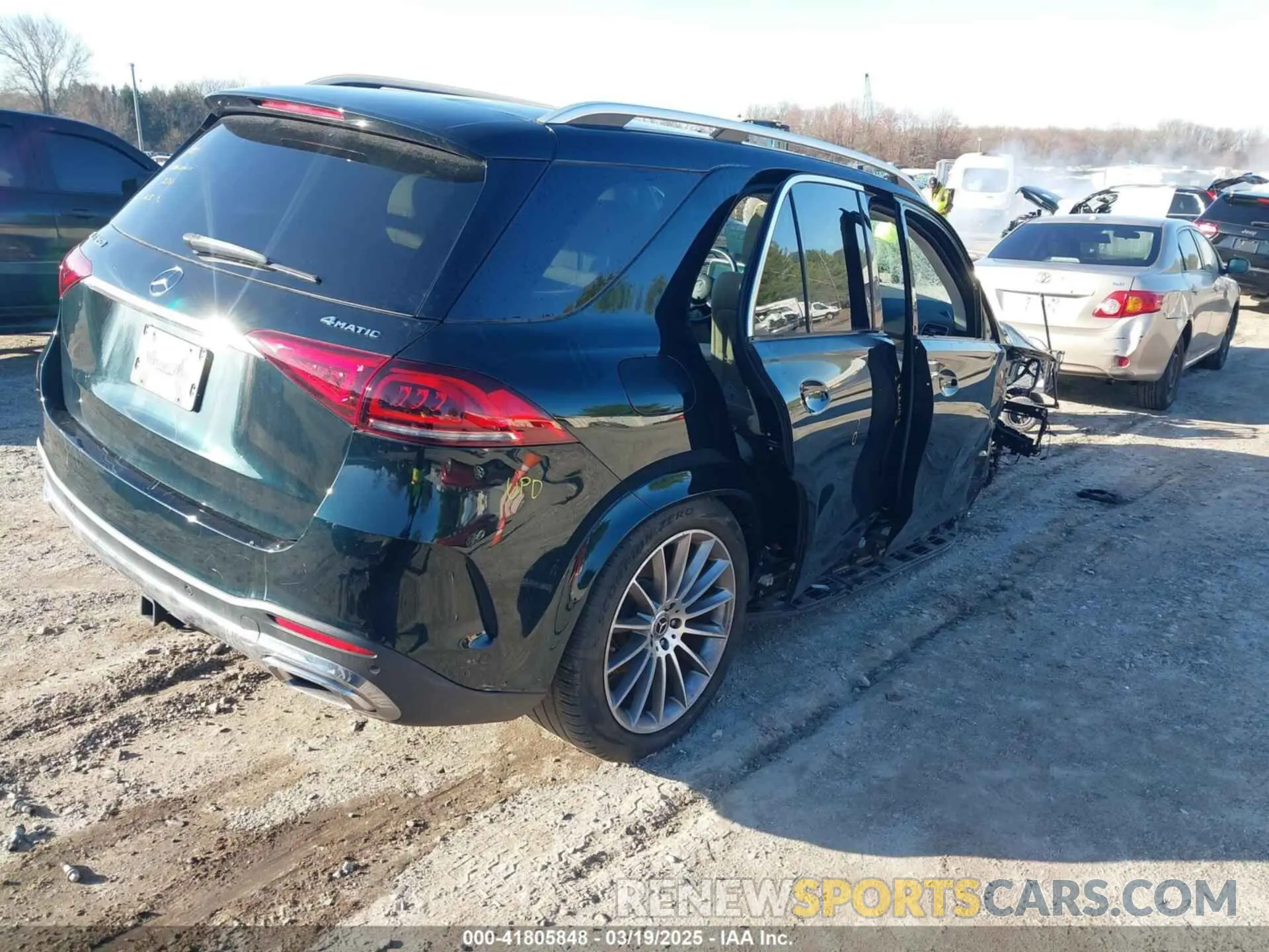 4 Photograph of a damaged car 4JGFB4KB3NA646818 MERCEDES-BENZ GLE 350 2022