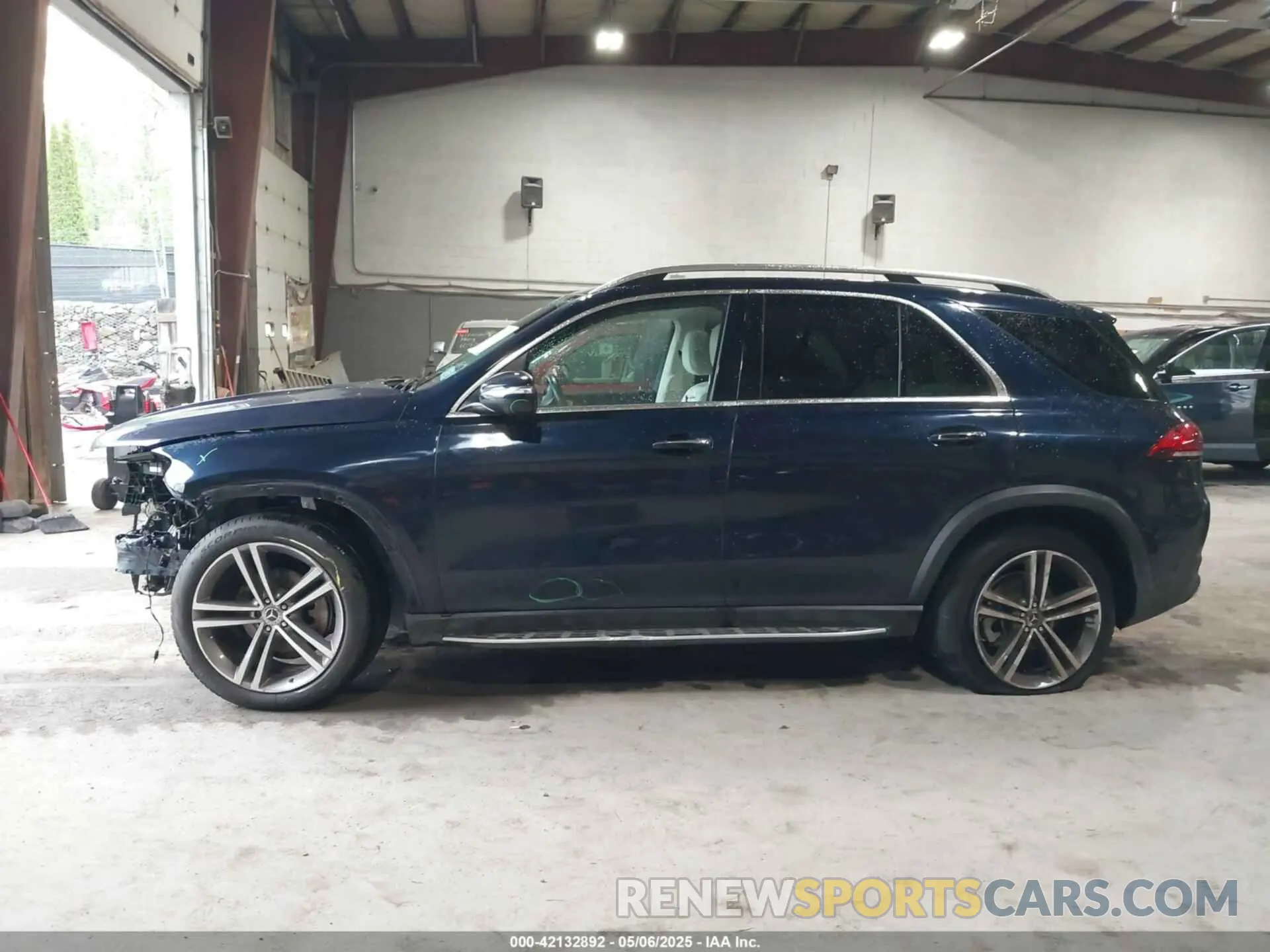 15 Photograph of a damaged car 4JGFB4KB3NA786559 MERCEDES-BENZ GLE 350 2022