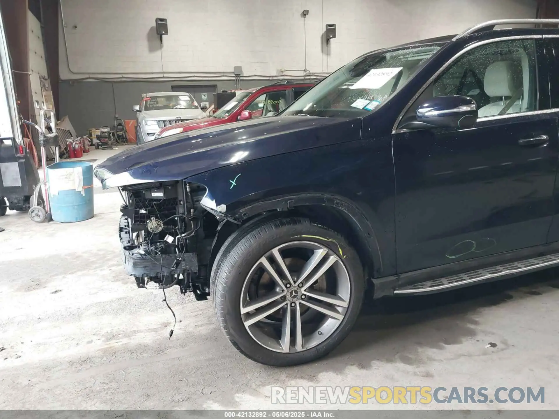 19 Photograph of a damaged car 4JGFB4KB3NA786559 MERCEDES-BENZ GLE 350 2022