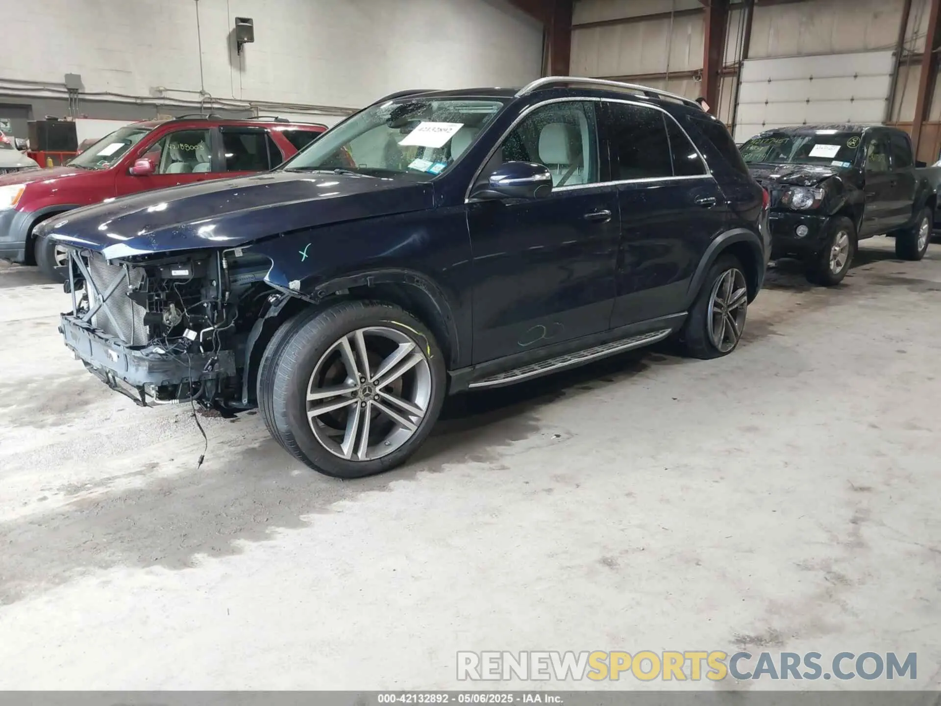 2 Photograph of a damaged car 4JGFB4KB3NA786559 MERCEDES-BENZ GLE 350 2022