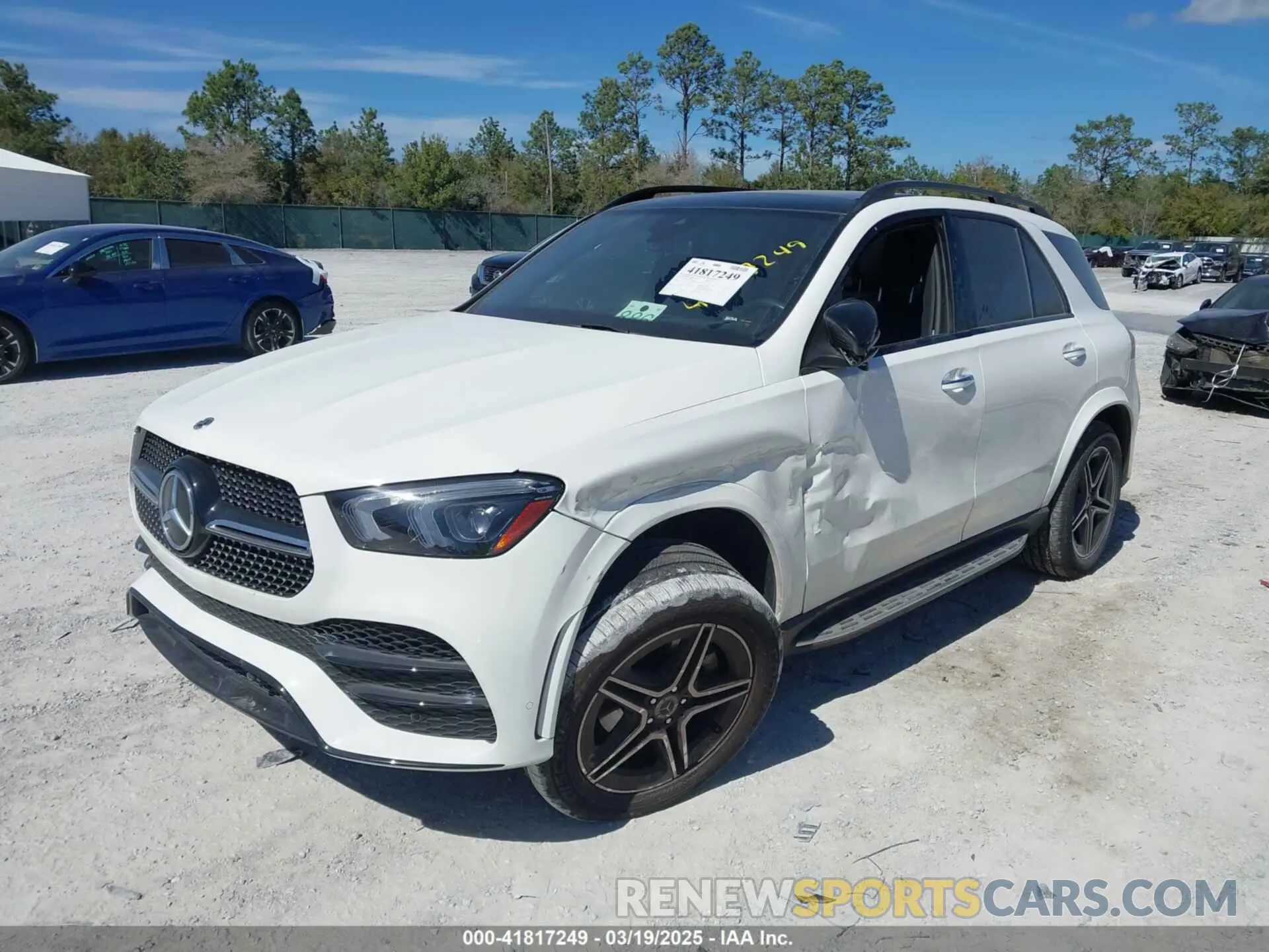 2 Photograph of a damaged car 4JGFB4KB4NA826308 MERCEDES-BENZ GLE 350 2022