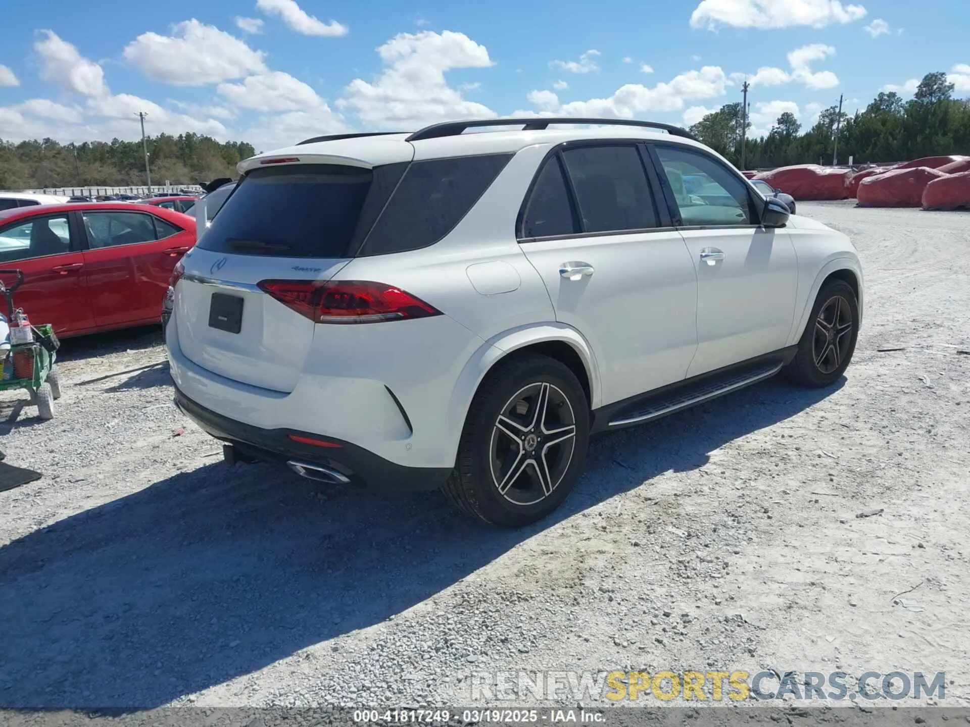 4 Photograph of a damaged car 4JGFB4KB4NA826308 MERCEDES-BENZ GLE 350 2022