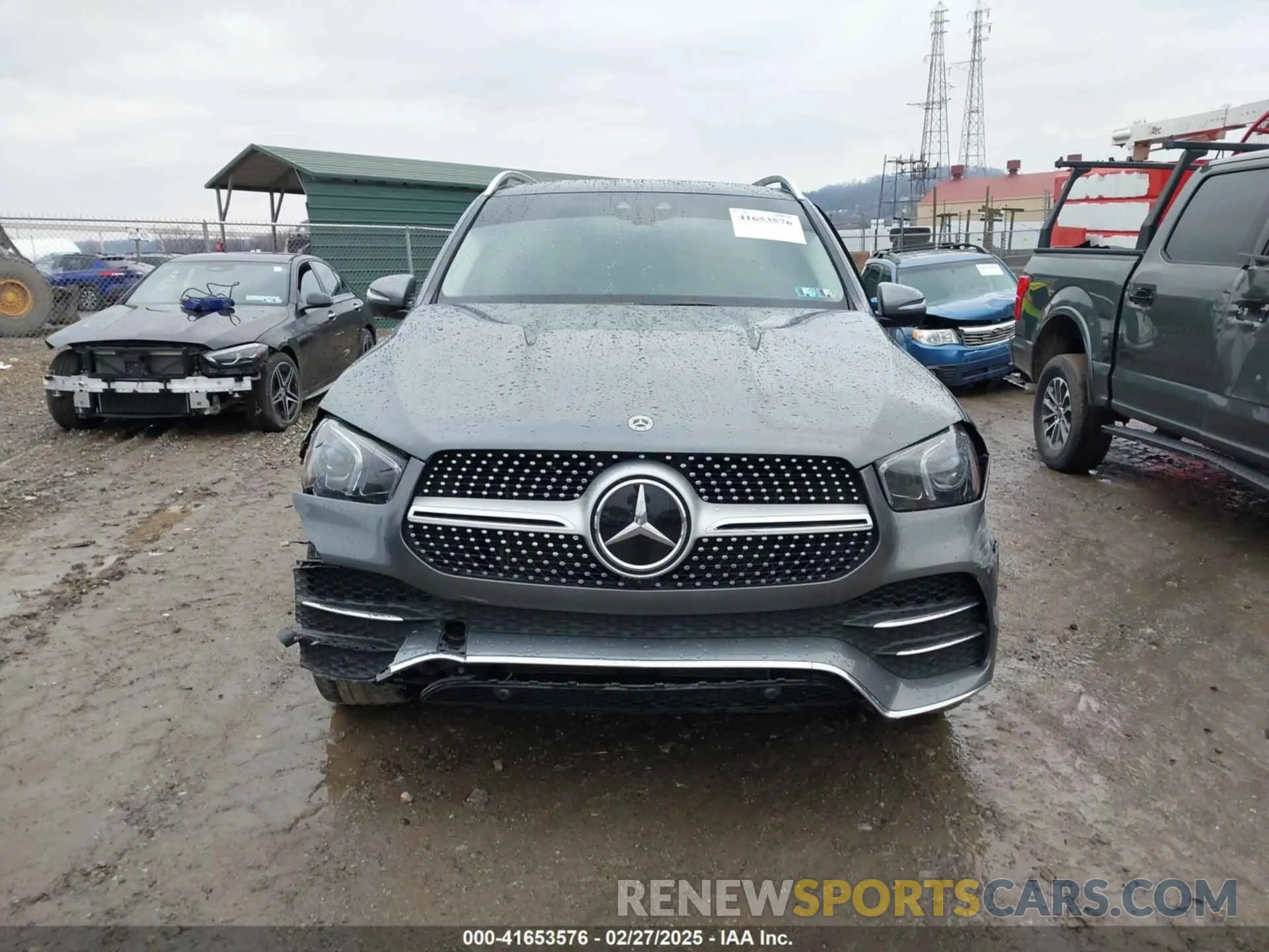 12 Photograph of a damaged car 4JGFB4KB5NA742269 MERCEDES-BENZ GLE 350 2022
