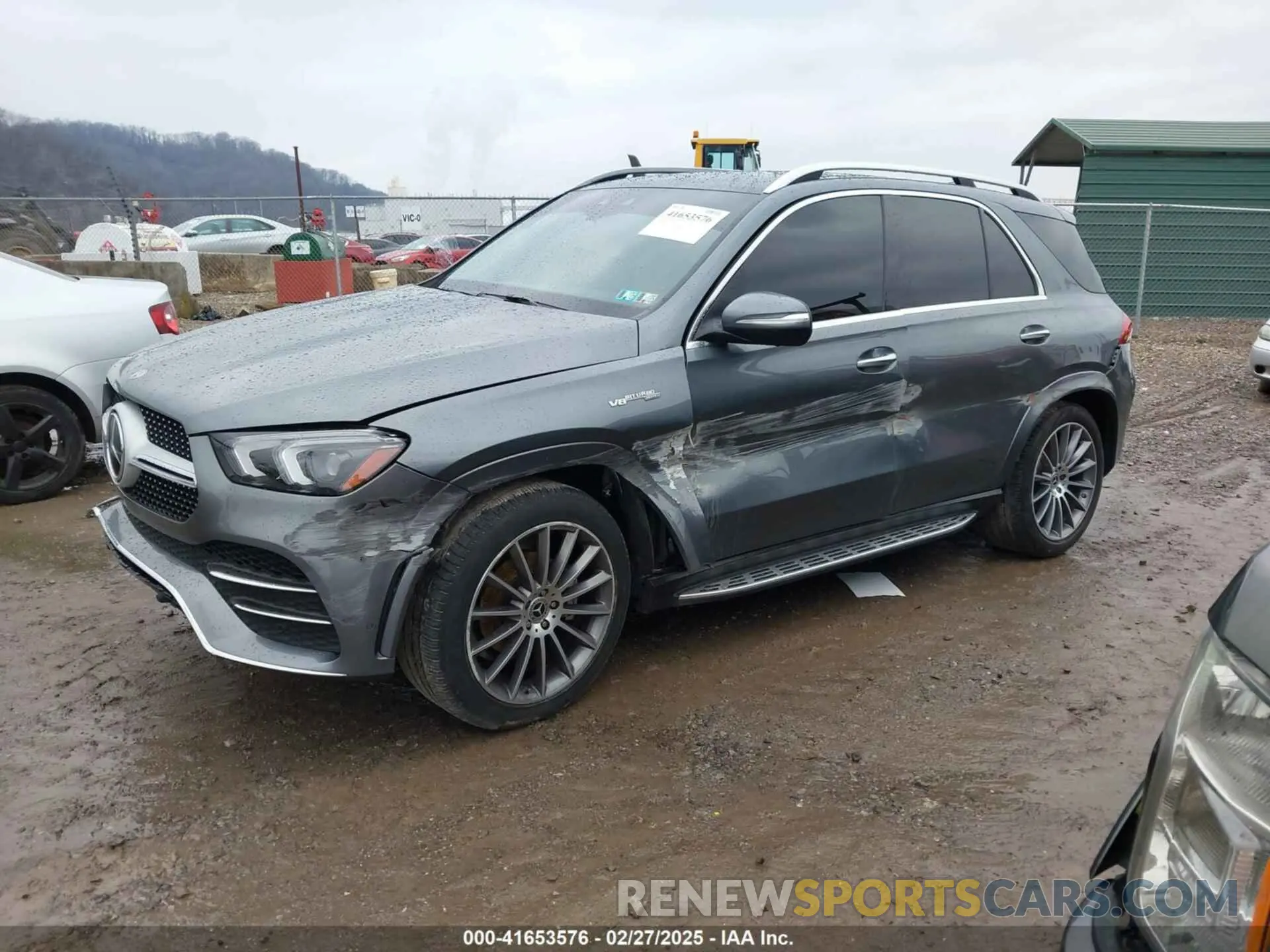 2 Photograph of a damaged car 4JGFB4KB5NA742269 MERCEDES-BENZ GLE 350 2022