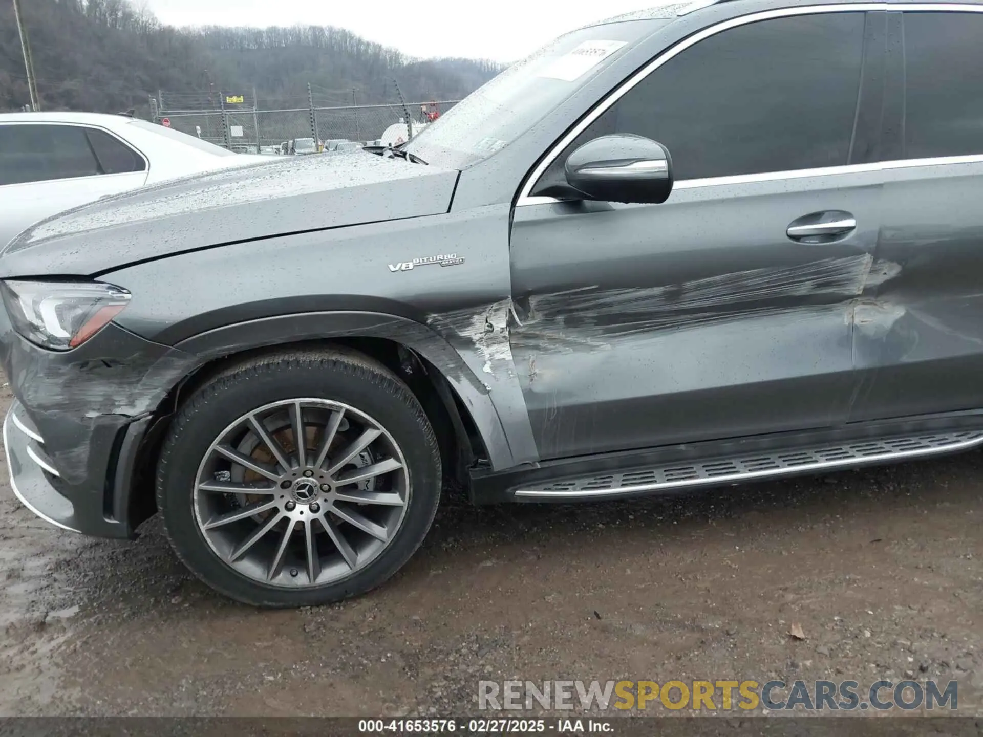 6 Photograph of a damaged car 4JGFB4KB5NA742269 MERCEDES-BENZ GLE 350 2022