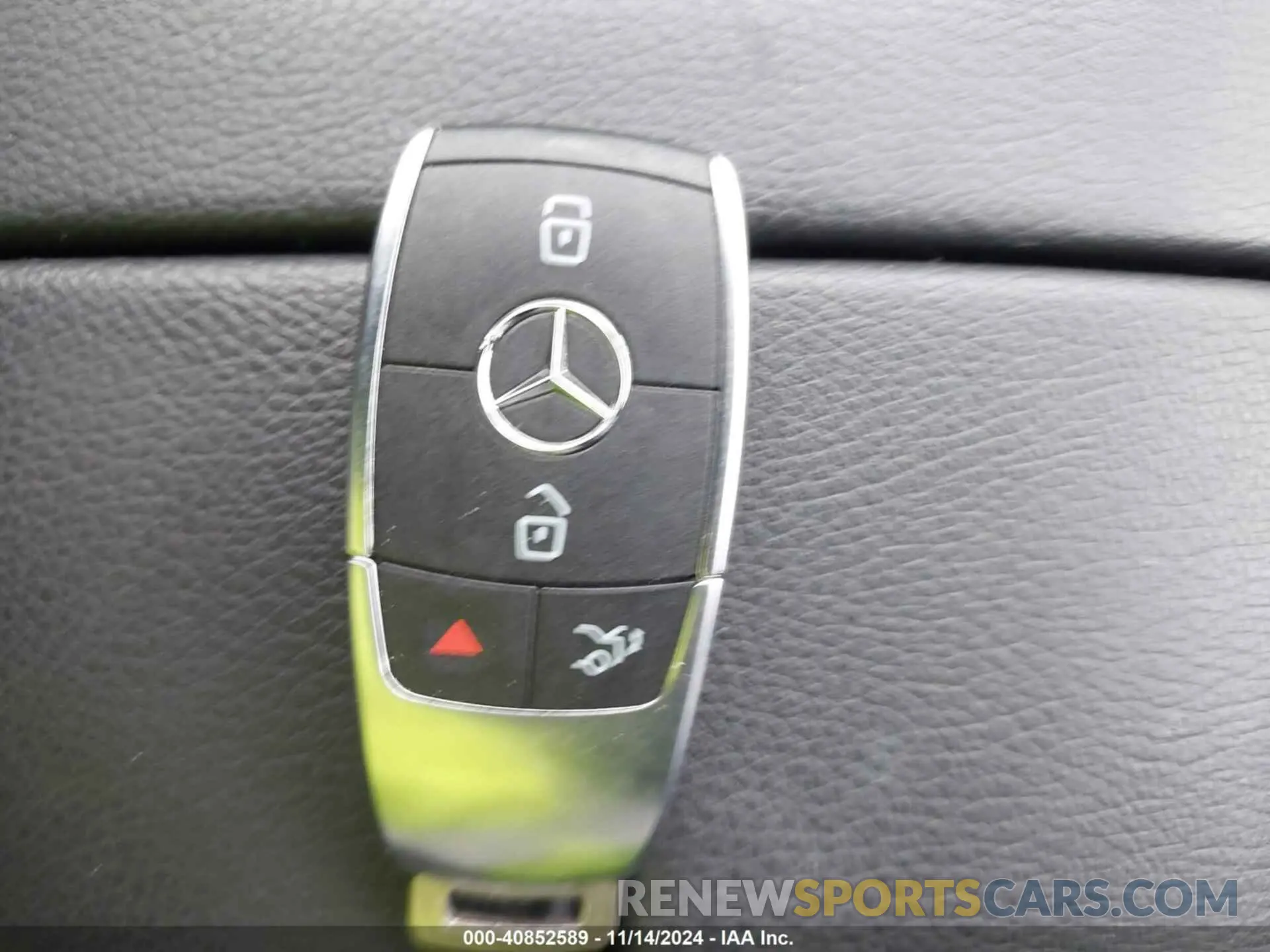 11 Photograph of a damaged car 4JGFB4KB6NA819215 MERCEDES-BENZ GLE 350 2022