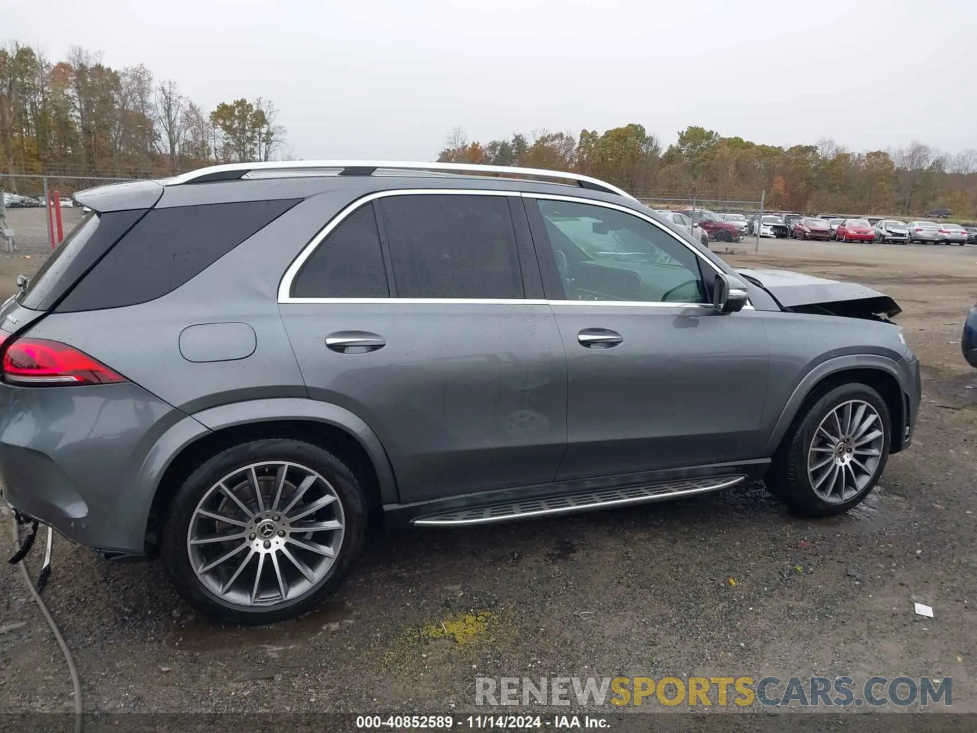 13 Photograph of a damaged car 4JGFB4KB6NA819215 MERCEDES-BENZ GLE 350 2022