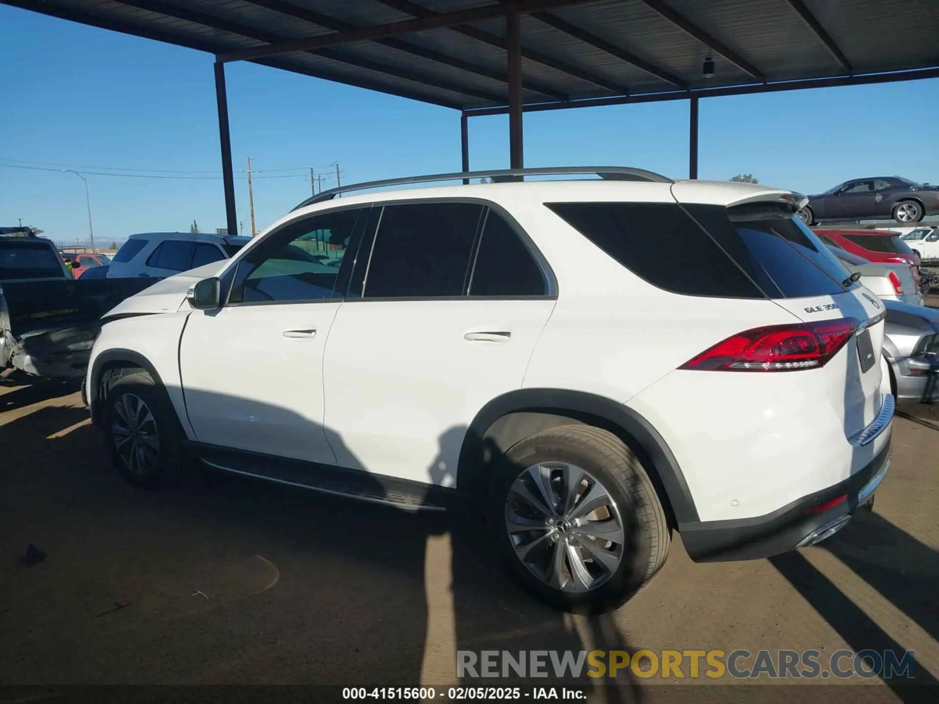 15 Photograph of a damaged car 4JGFB4KB7NA746548 MERCEDES-BENZ GLE 350 2022