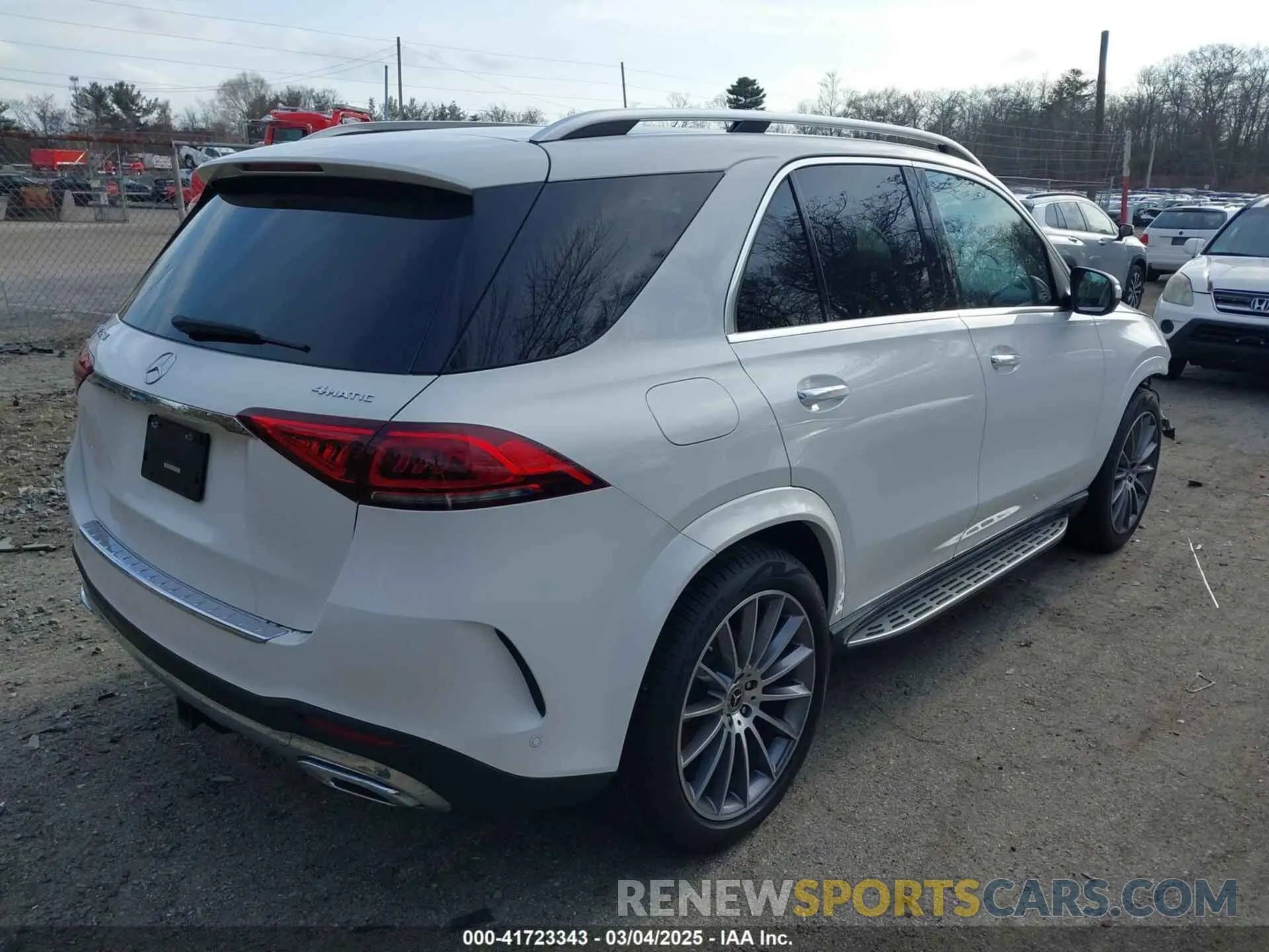 4 Photograph of a damaged car 4JGFB4KB9NA710781 MERCEDES-BENZ GLE 350 2022