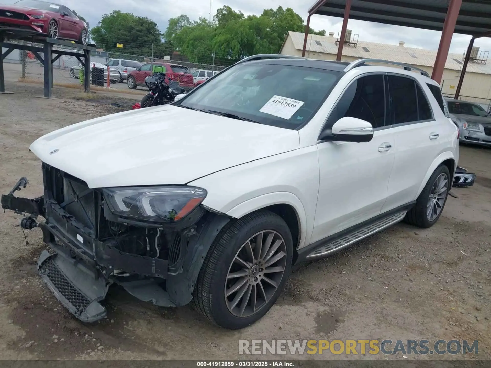 2 Photograph of a damaged car 4JGFB4KB9NA736703 MERCEDES-BENZ GLE 350 2022