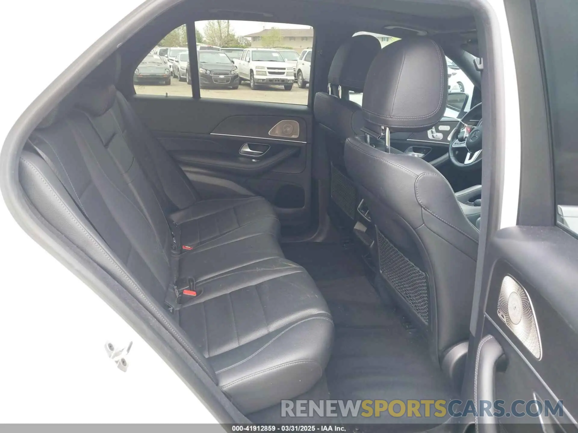 8 Photograph of a damaged car 4JGFB4KB9NA736703 MERCEDES-BENZ GLE 350 2022