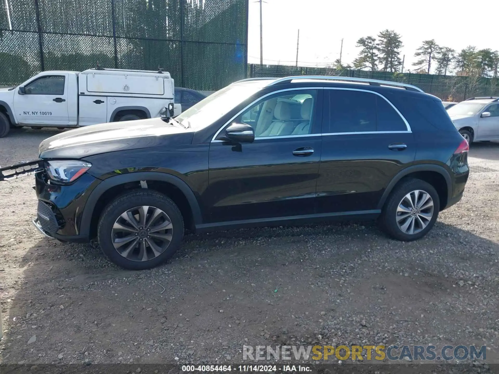 14 Photograph of a damaged car 4JGFB4KE1NA596060 MERCEDES-BENZ GLE 350 2022