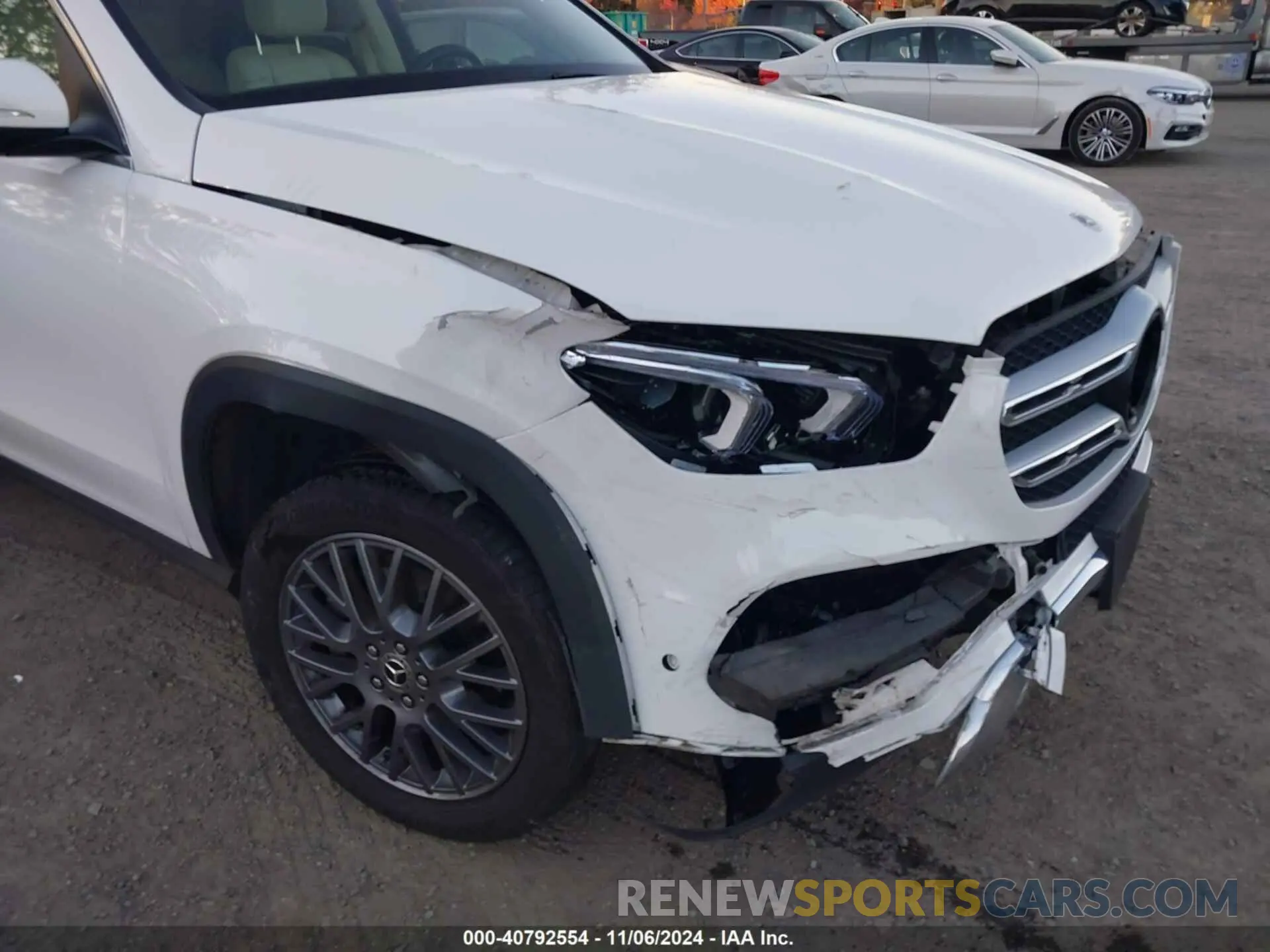 6 Photograph of a damaged car 4JGFB4KE4NA737672 MERCEDES-BENZ GLE 350 2022
