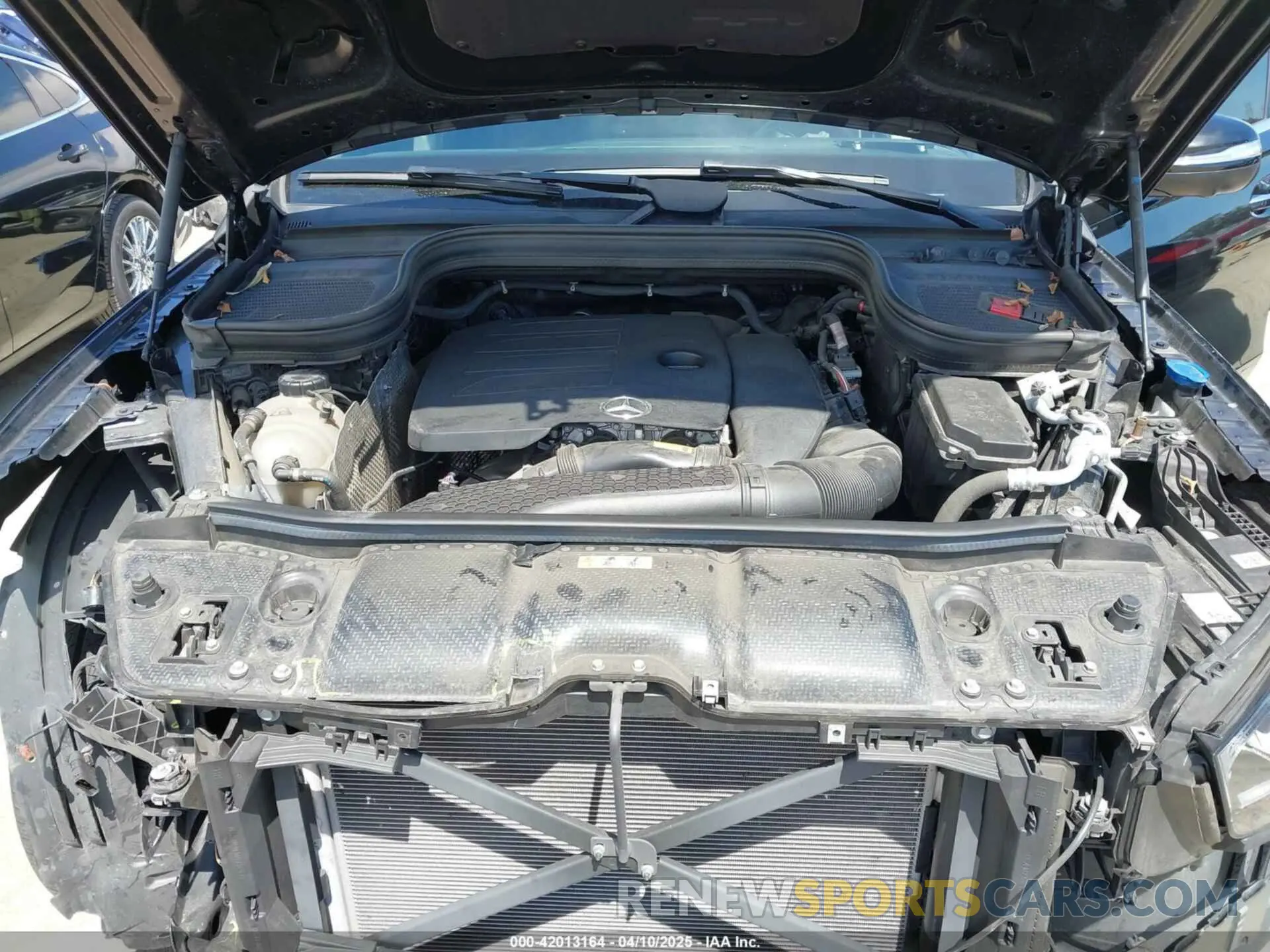 10 Photograph of a damaged car 4JGFB4JB1PA959788 MERCEDES-BENZ GLE 350 2023