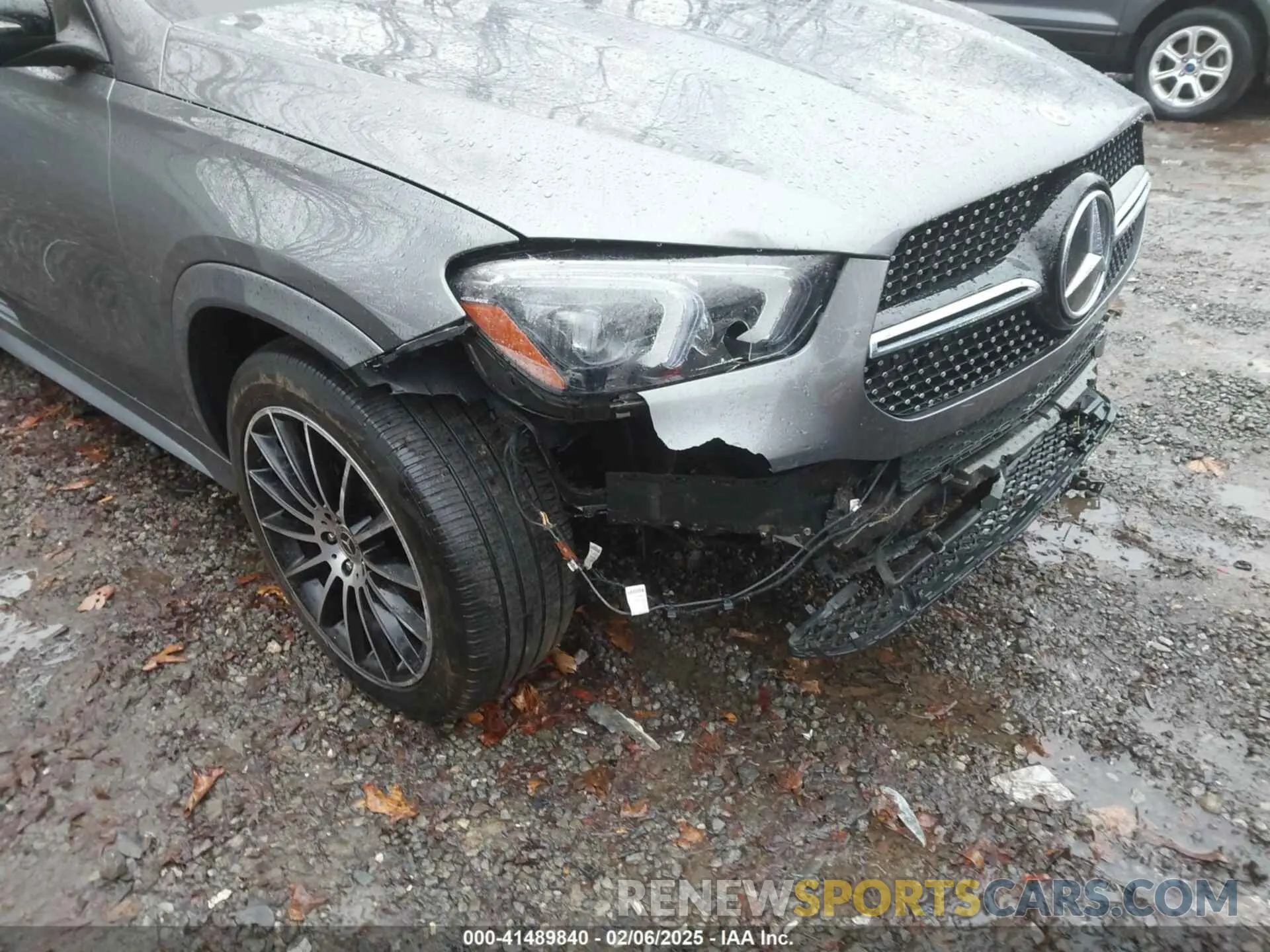 16 Photograph of a damaged car 4JGFB4KB2PA845555 MERCEDES-BENZ GLE 350 2023