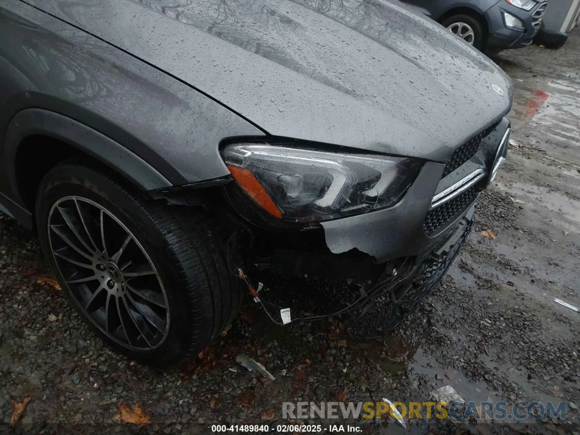 19 Photograph of a damaged car 4JGFB4KB2PA845555 MERCEDES-BENZ GLE 350 2023