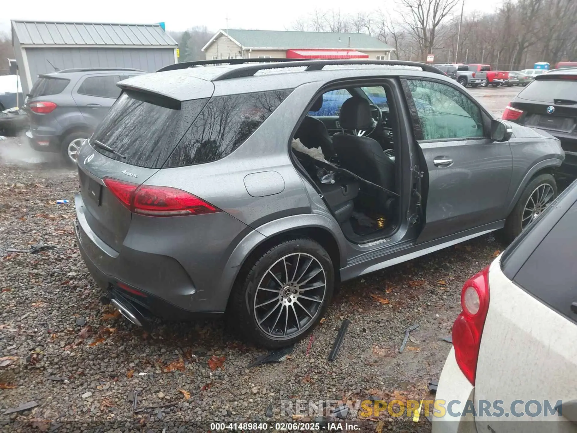 4 Photograph of a damaged car 4JGFB4KB2PA845555 MERCEDES-BENZ GLE 350 2023