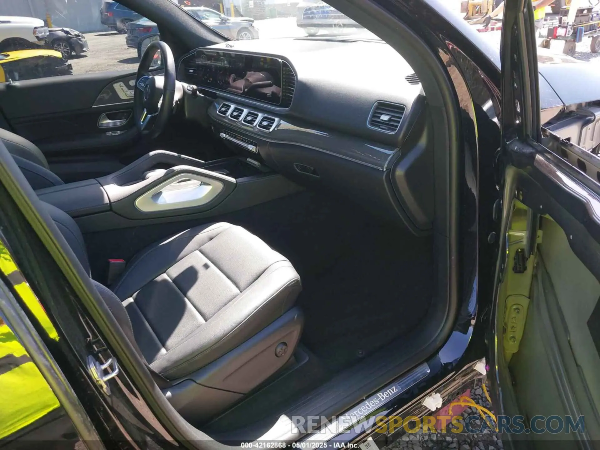 5 Photograph of a damaged car 4JGFB4KB9PA918081 MERCEDES-BENZ GLE 350 2023