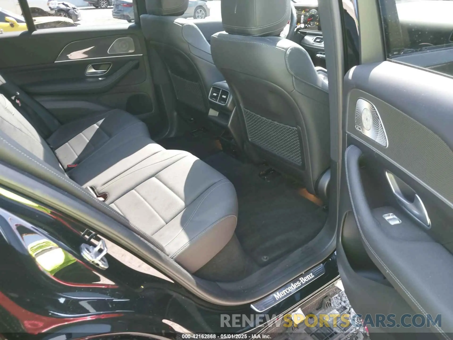 8 Photograph of a damaged car 4JGFB4KB9PA918081 MERCEDES-BENZ GLE 350 2023