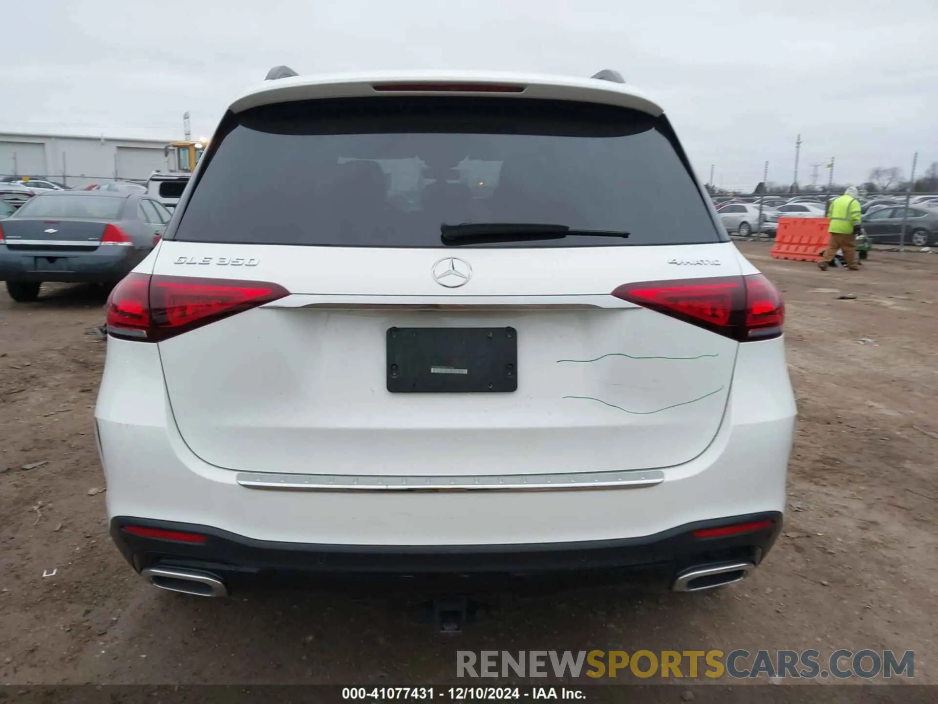 16 Photograph of a damaged car 4JGFB4KE9PA967663 MERCEDES-BENZ GLE 350 2023