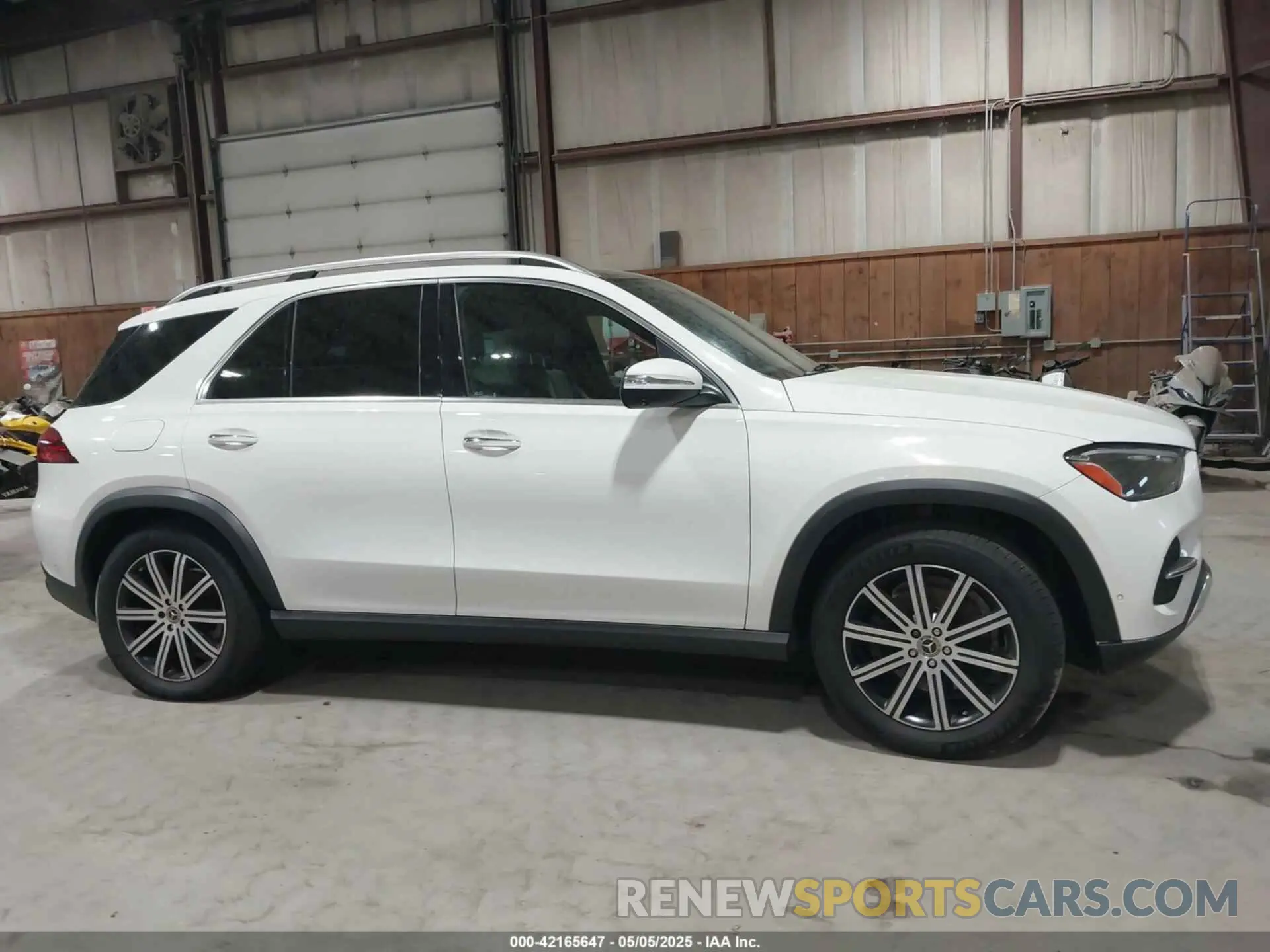 13 Photograph of a damaged car 4JGFB4FB1RA994293 MERCEDES-BENZ GLE 350 2024