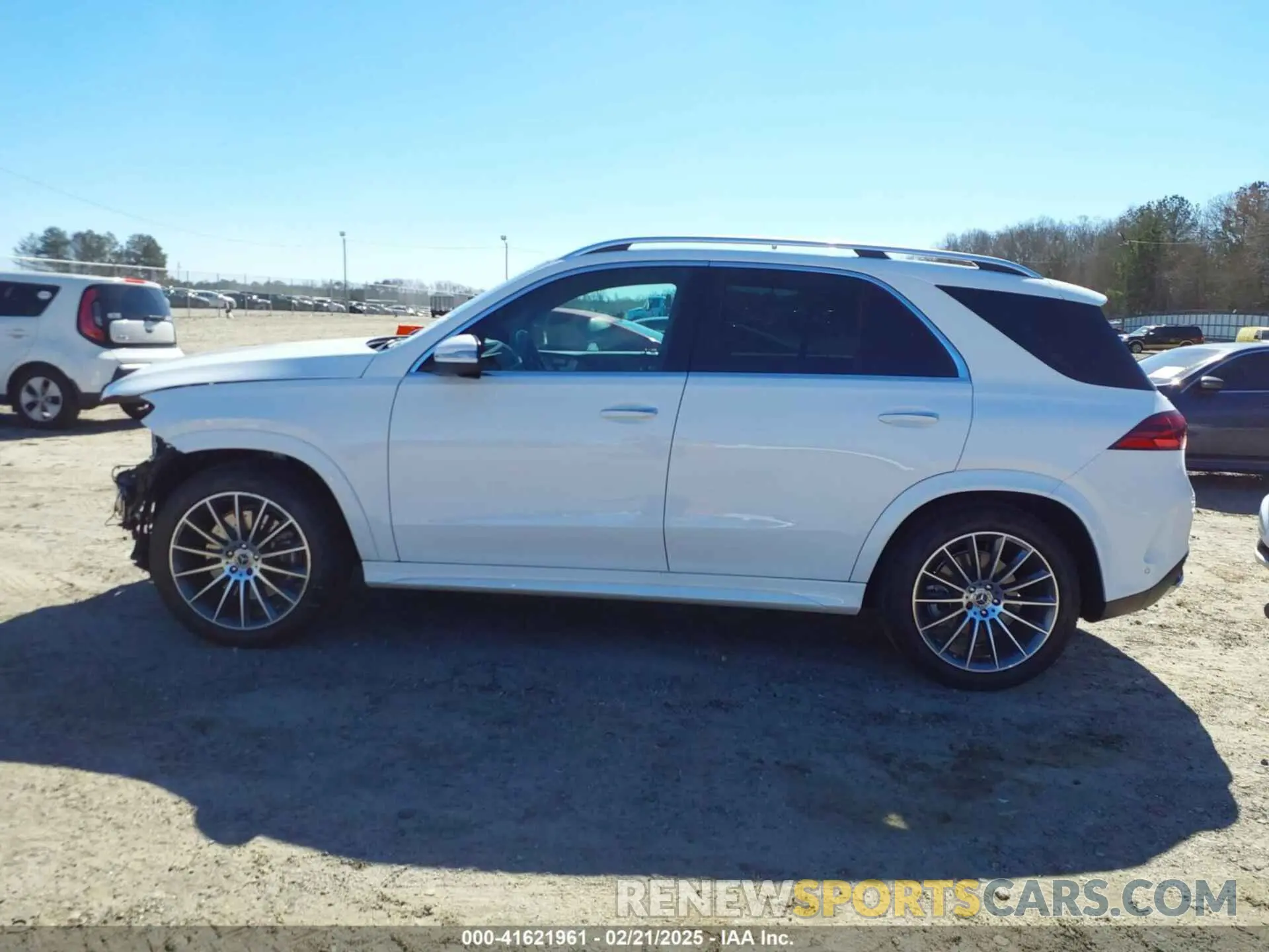 15 Photograph of a damaged car 4JGFB4FB2RA968821 MERCEDES-BENZ GLE 350 2024