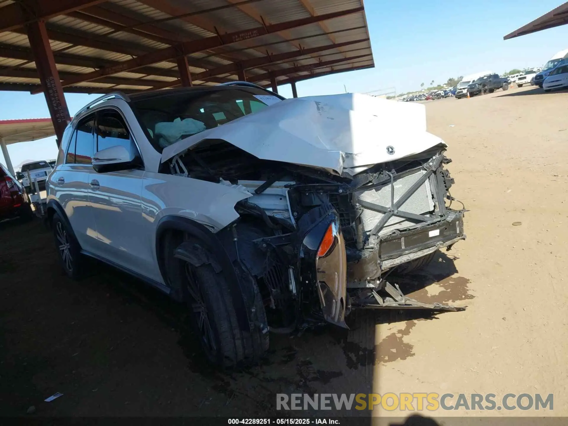 1 Photograph of a damaged car 4JGFB4FB3RB015982 MERCEDES-BENZ GLE 350 2024