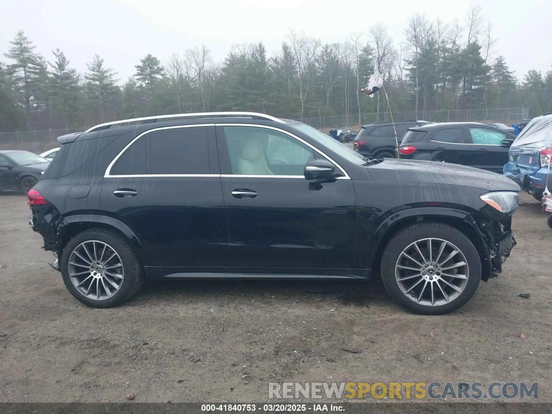 14 Photograph of a damaged car 4JGFB4FB4RB011147 MERCEDES-BENZ GLE 350 2024