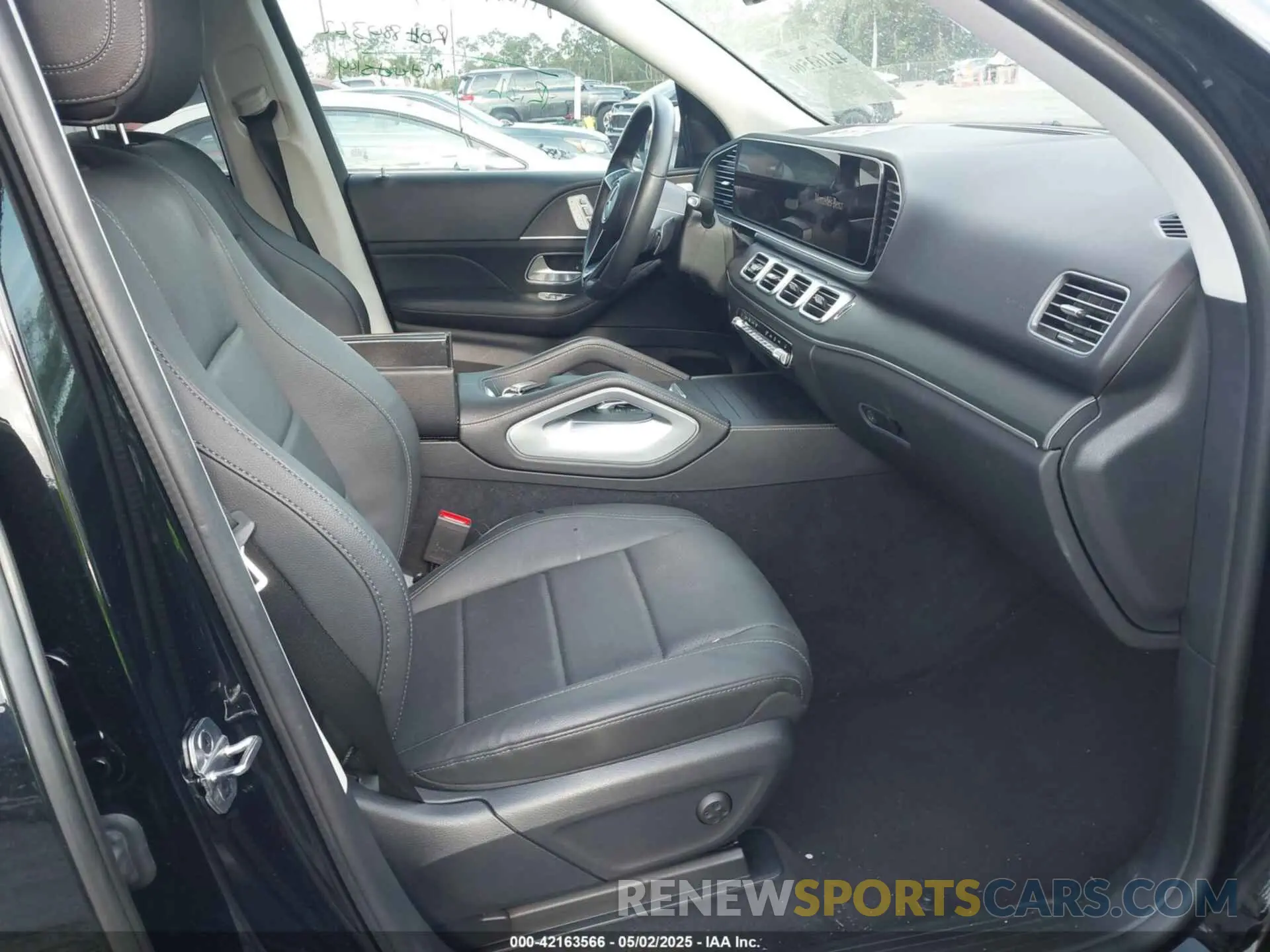 5 Photograph of a damaged car 4JGFB4FB9RB115052 MERCEDES-BENZ GLE 350 2024