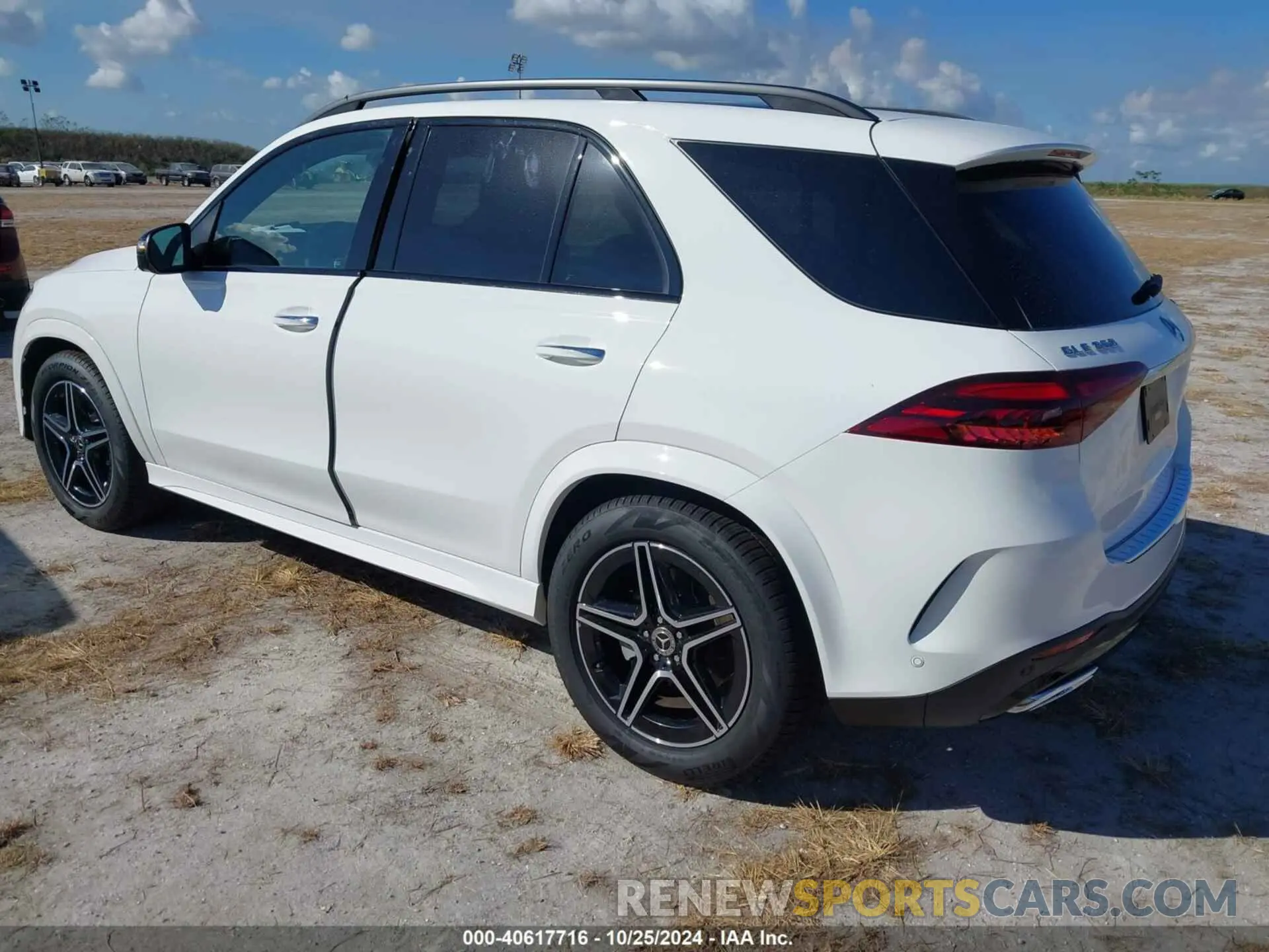 3 Photograph of a damaged car 4JGFB4FB9RB140565 MERCEDES-BENZ GLE 350 2024