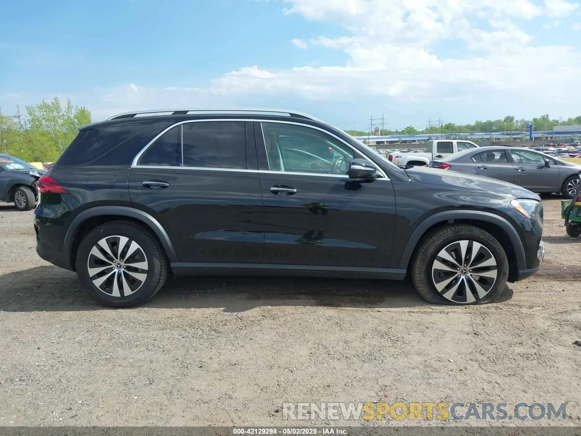 13 Photograph of a damaged car 4JGFB4FBXRB163210 MERCEDES-BENZ GLE 350 2024