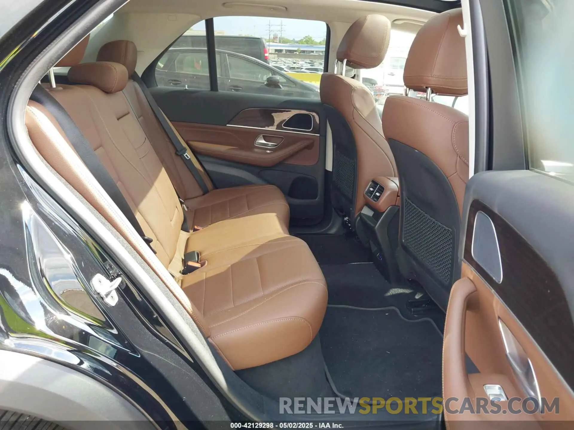 8 Photograph of a damaged car 4JGFB4FBXRB163210 MERCEDES-BENZ GLE 350 2024