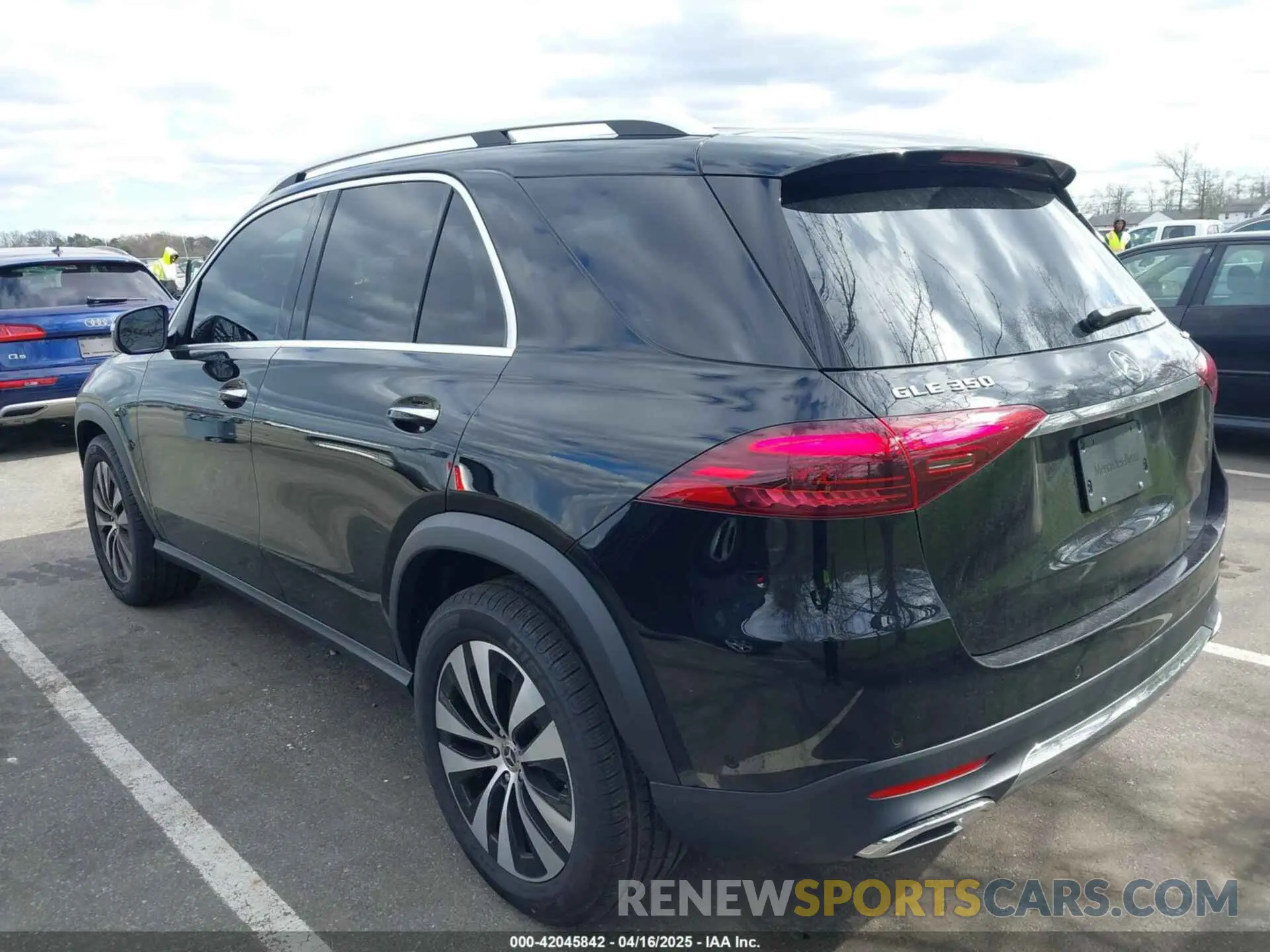 3 Фотография поврежденного автомобиля 4JGFB4FB4SB295790 MERCEDES-BENZ GLE 350 2025