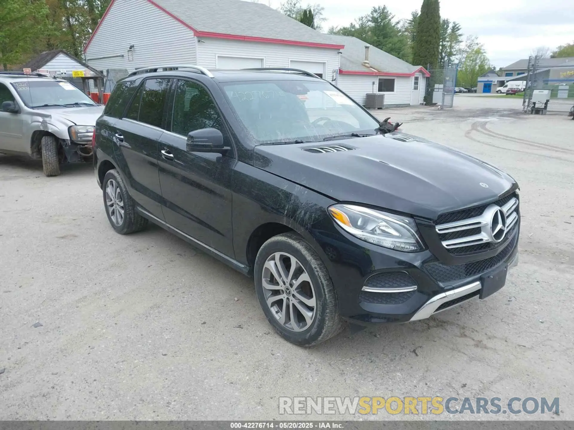 1 Фотография поврежденного автомобиля 4JGDA5GB2KB216941 MERCEDES-BENZ GLE 400 2019