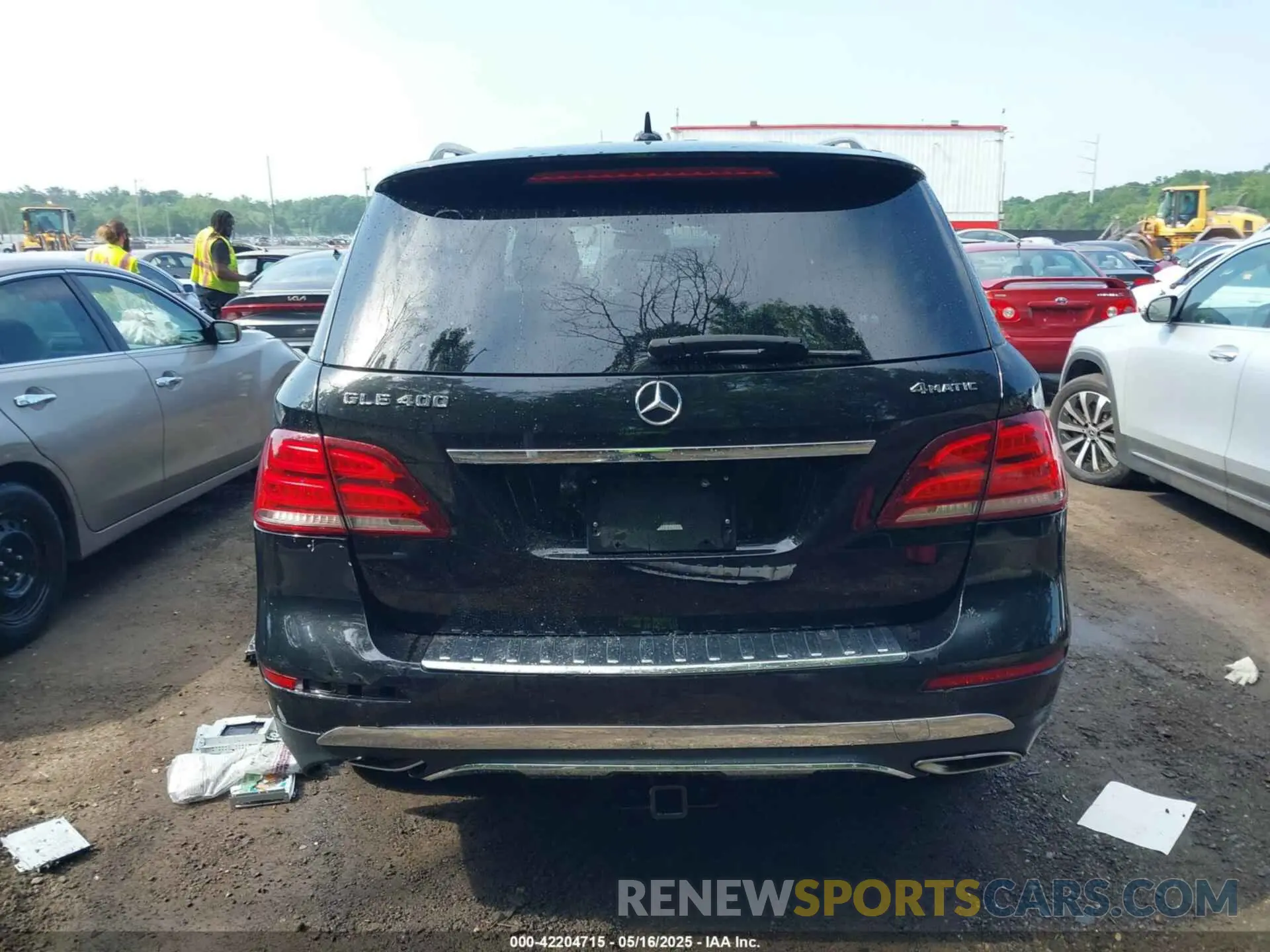 15 Photograph of a damaged car 4JGDA5GB5KB218442 MERCEDES-BENZ GLE 400 2019