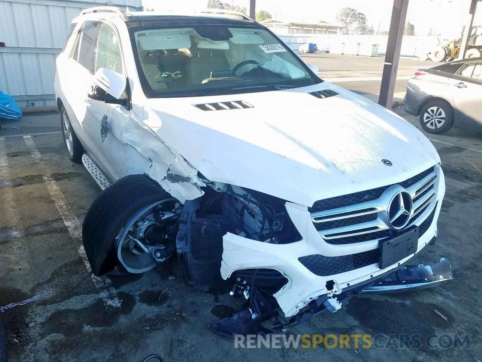 1 Photograph of a damaged car 4JGDA5GB9KB206343 MERCEDES-BENZ GLE 400 4M 2019