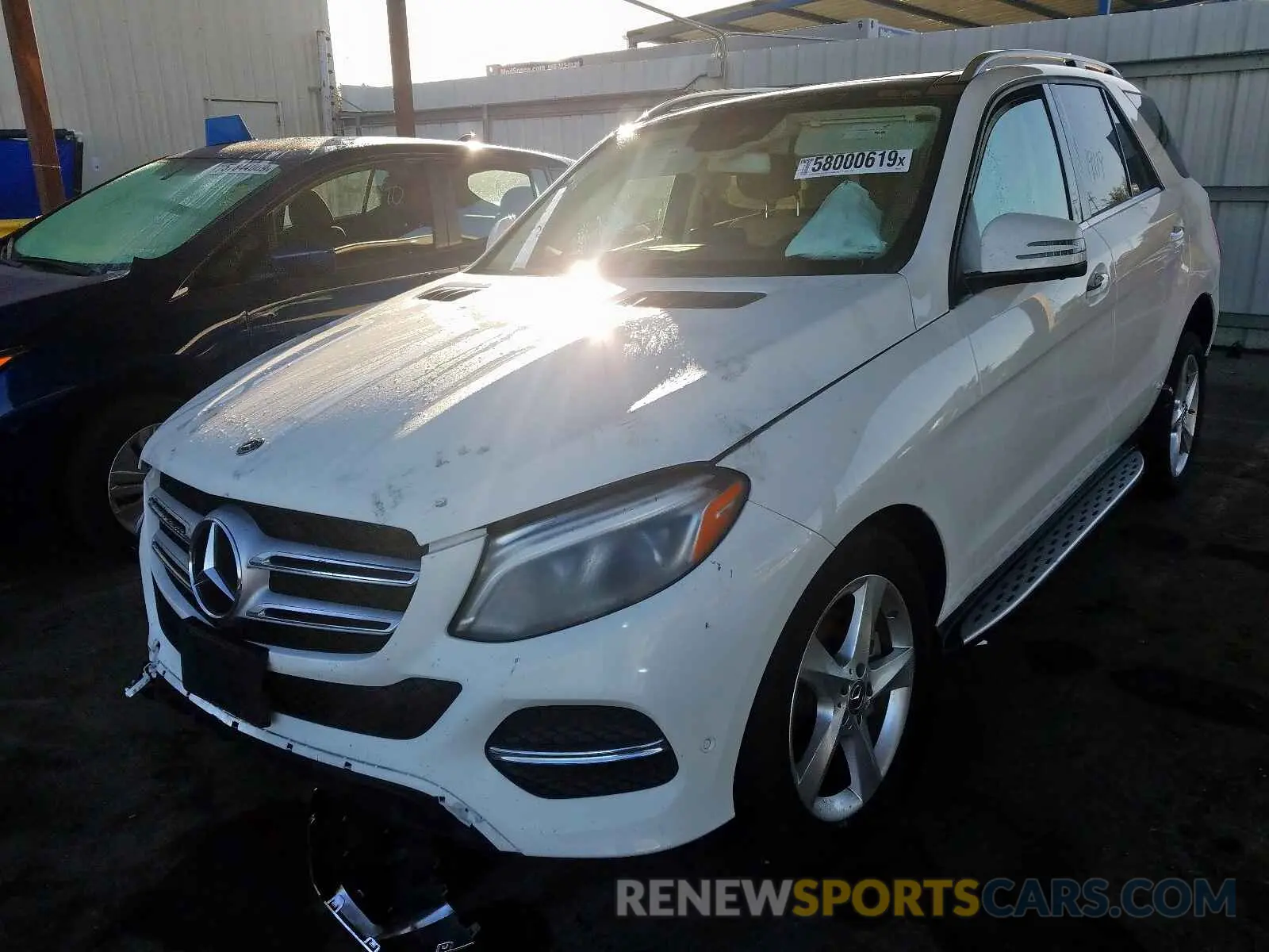 2 Photograph of a damaged car 4JGDA5GB9KB206343 MERCEDES-BENZ GLE 400 4M 2019