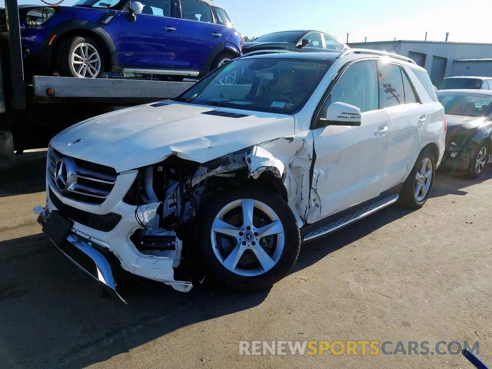 2 Photograph of a damaged car 4JGDA5GBXKB206528 MERCEDES-BENZ GLE 400 4M 2019