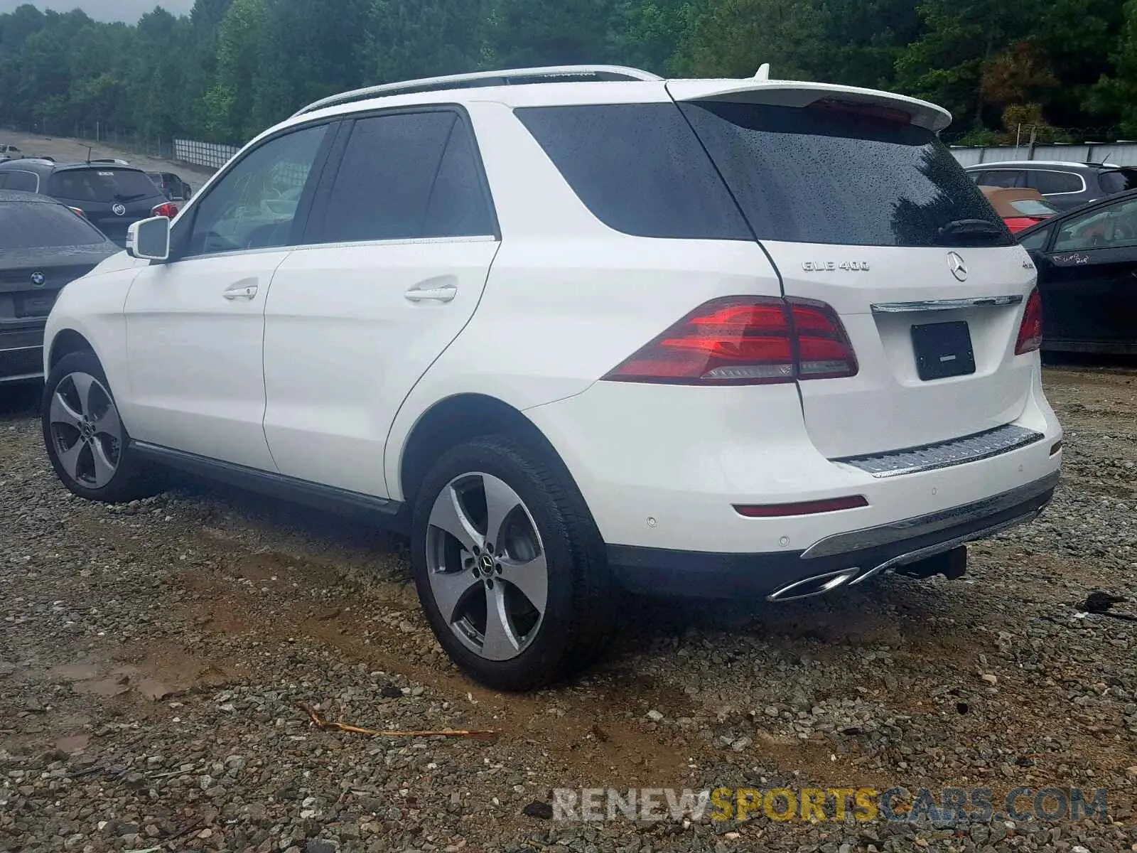 3 Фотография поврежденного автомобиля 4JGDA5GBXKB212314 MERCEDES-BENZ GLE 400 4M 2019
