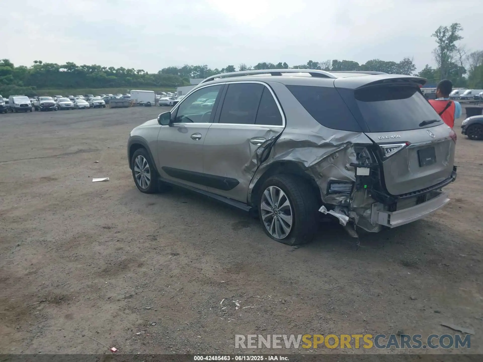 3 Photograph of a damaged car 4JGFB5KB1LA034037 MERCEDES-BENZ GLE 450 2020