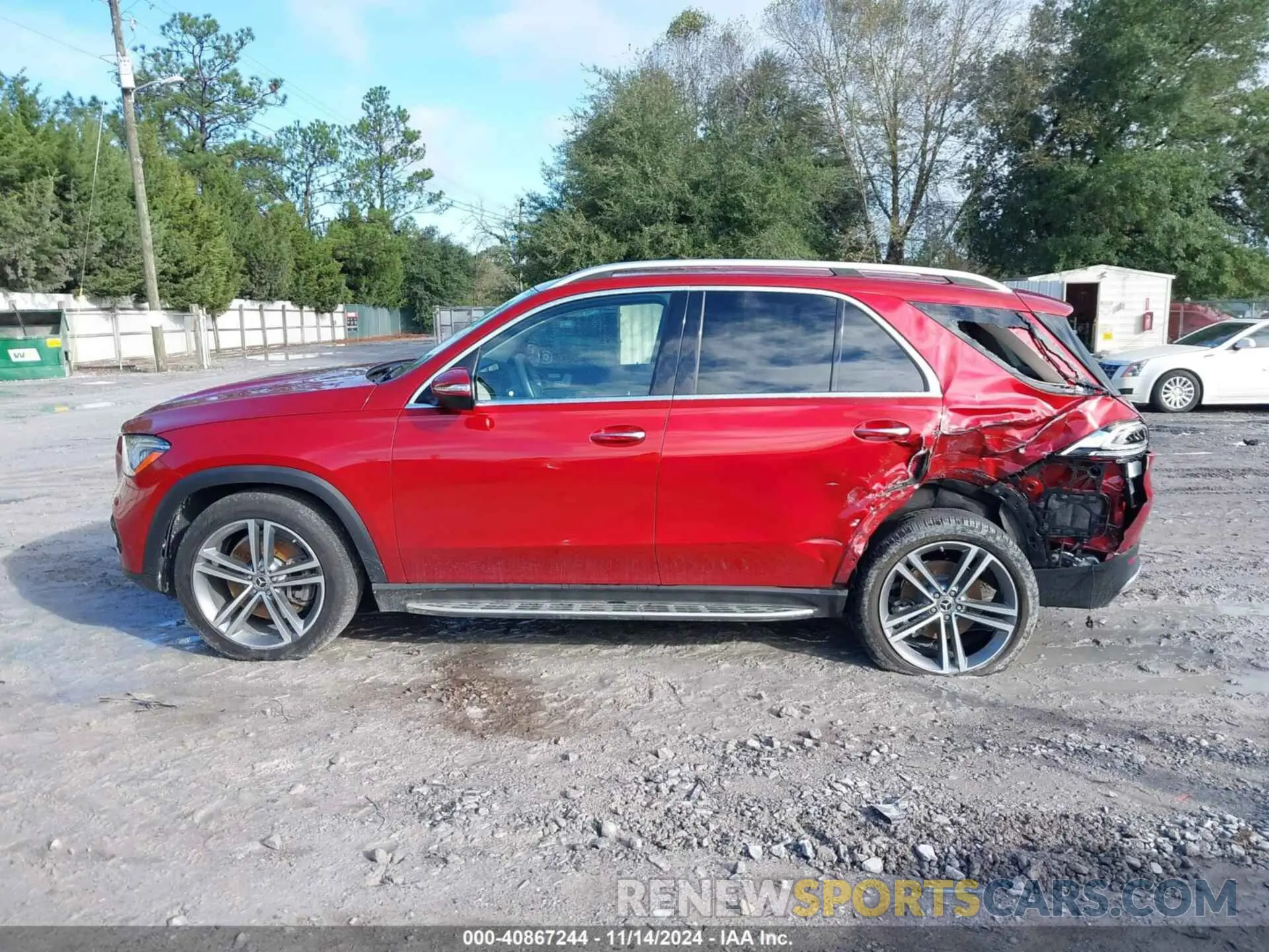 14 Photograph of a damaged car 4JGFB5KB3LA204768 MERCEDES-BENZ GLE 450 2020