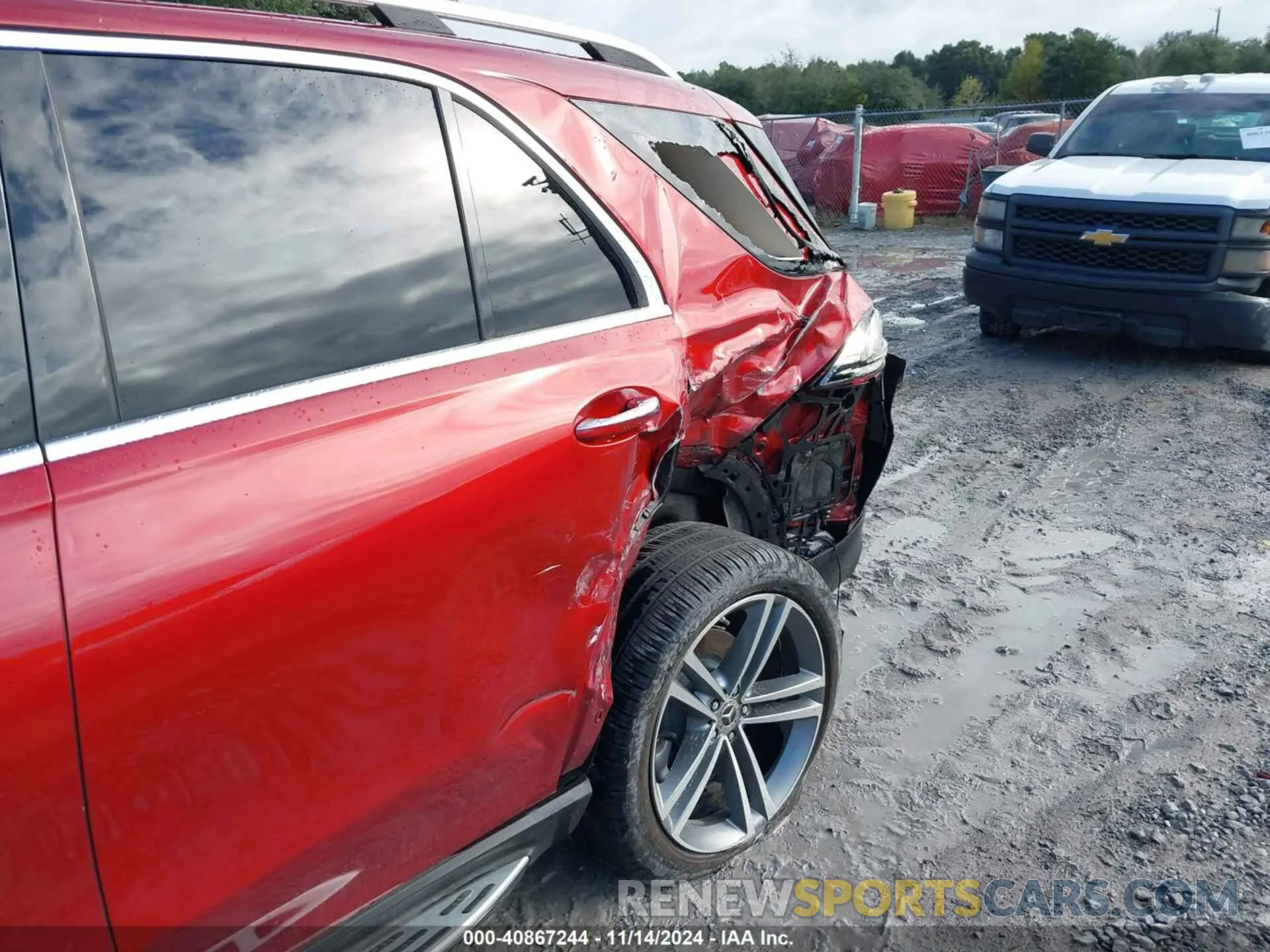 18 Photograph of a damaged car 4JGFB5KB3LA204768 MERCEDES-BENZ GLE 450 2020