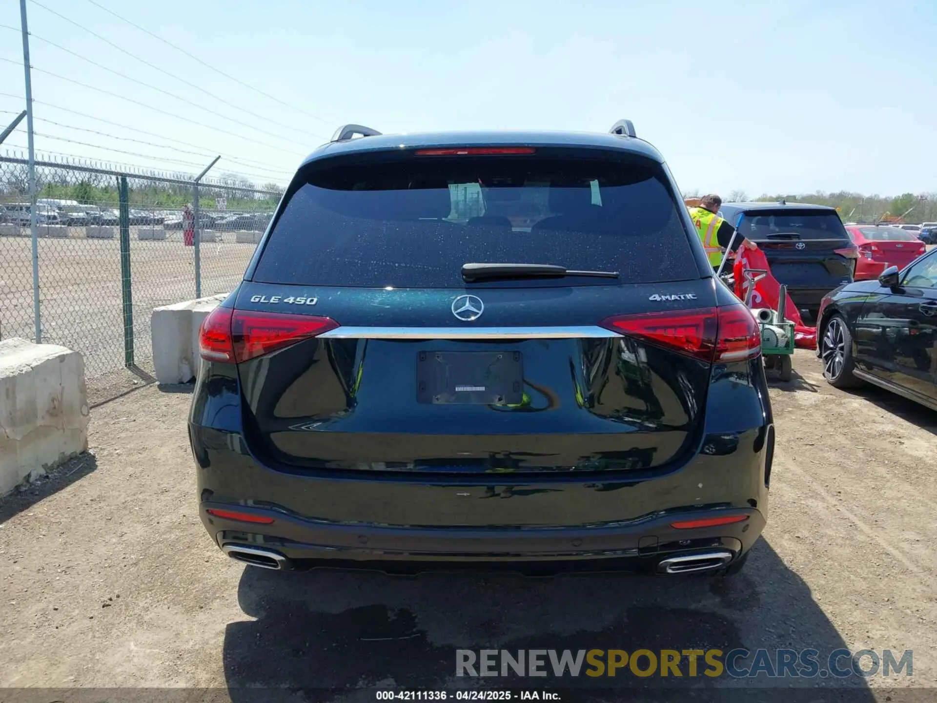16 Photograph of a damaged car 4JGFB5KB4LA053214 MERCEDES-BENZ GLE 450 2020